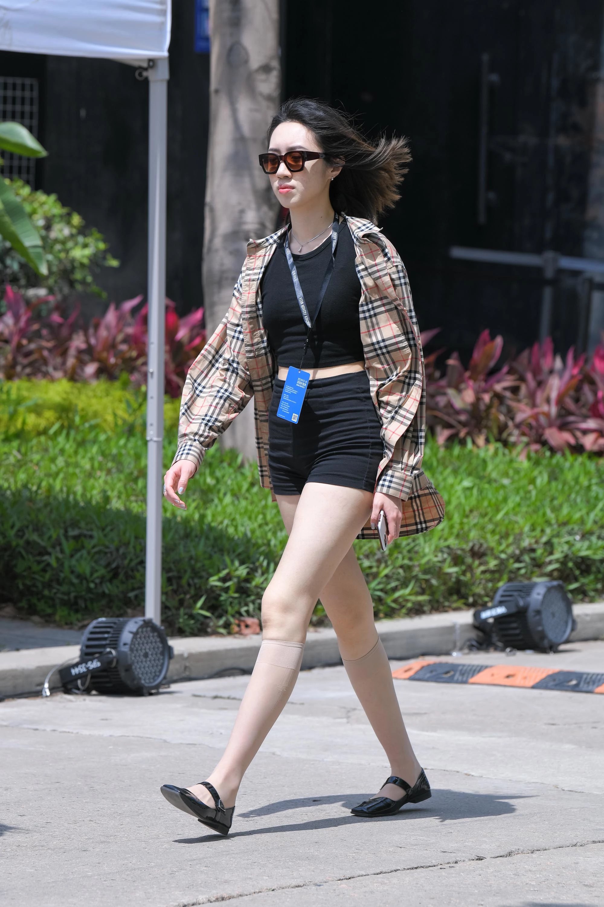 【J5048】半腿肉丝美女