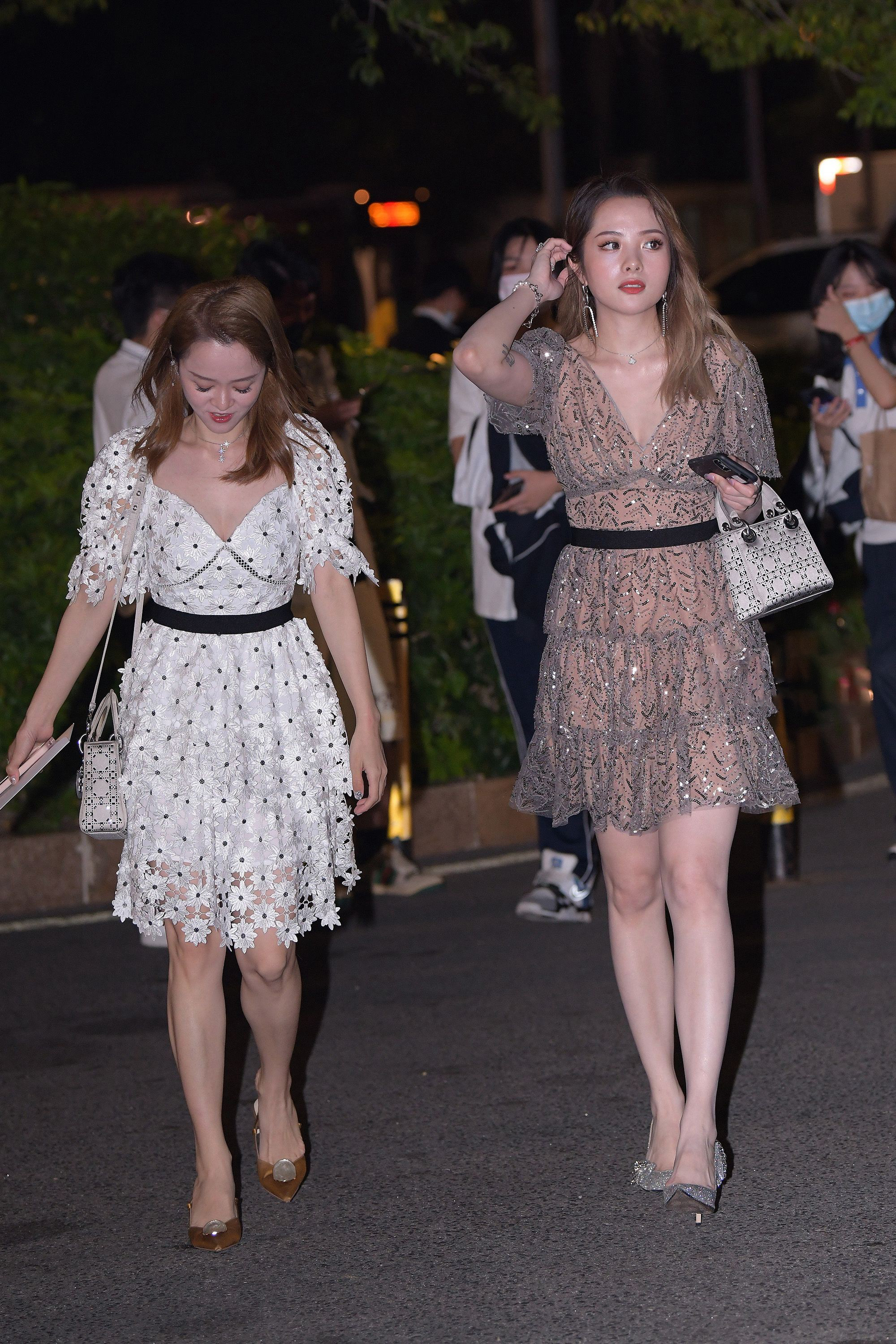  街拍鸭,魔镜街拍,裙装,熟女,街拍,写真套图,Beautyleg腿模