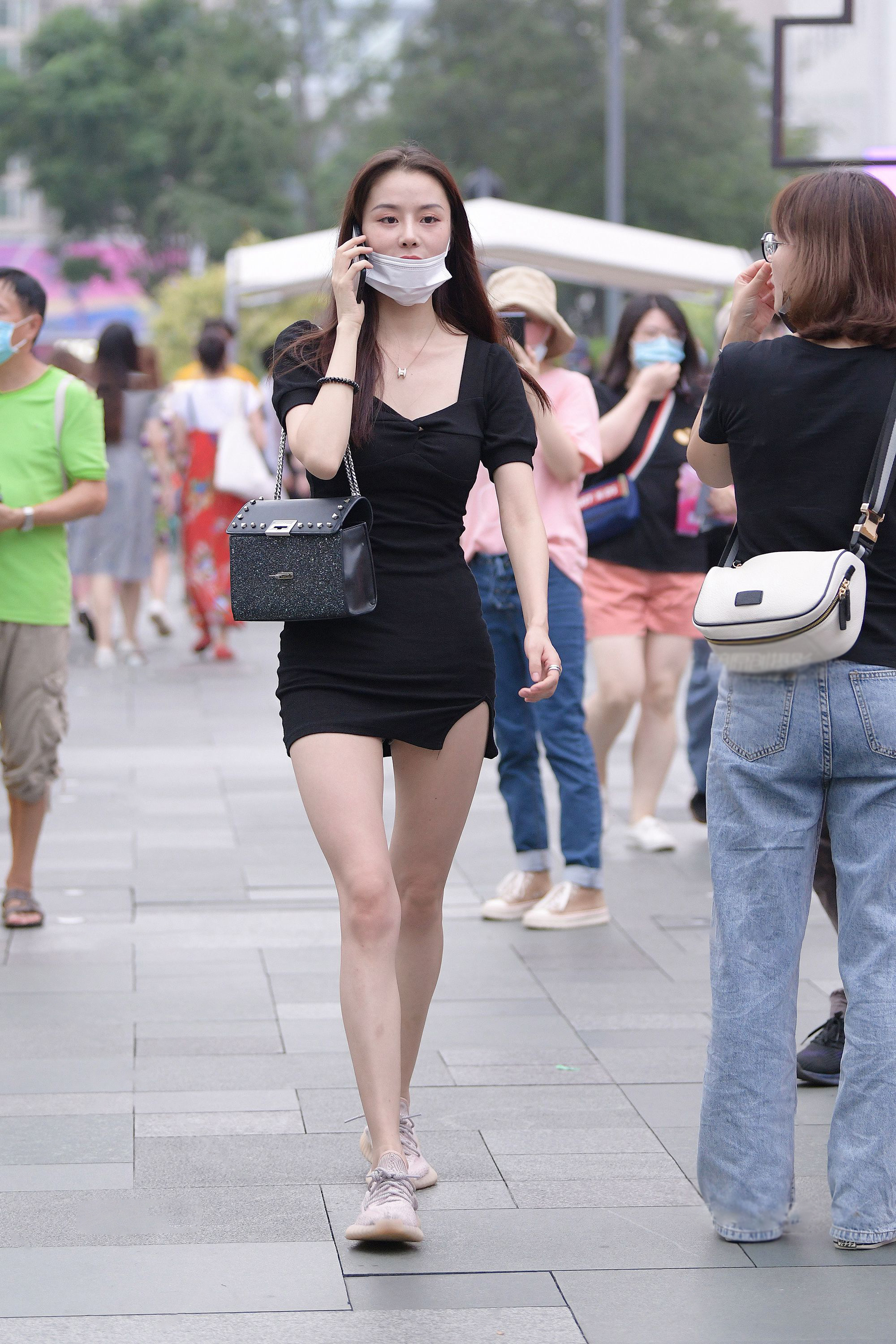  街拍鸭,魔镜街拍,裙装,小姐姐,街拍,写真套图,SIEE丝意