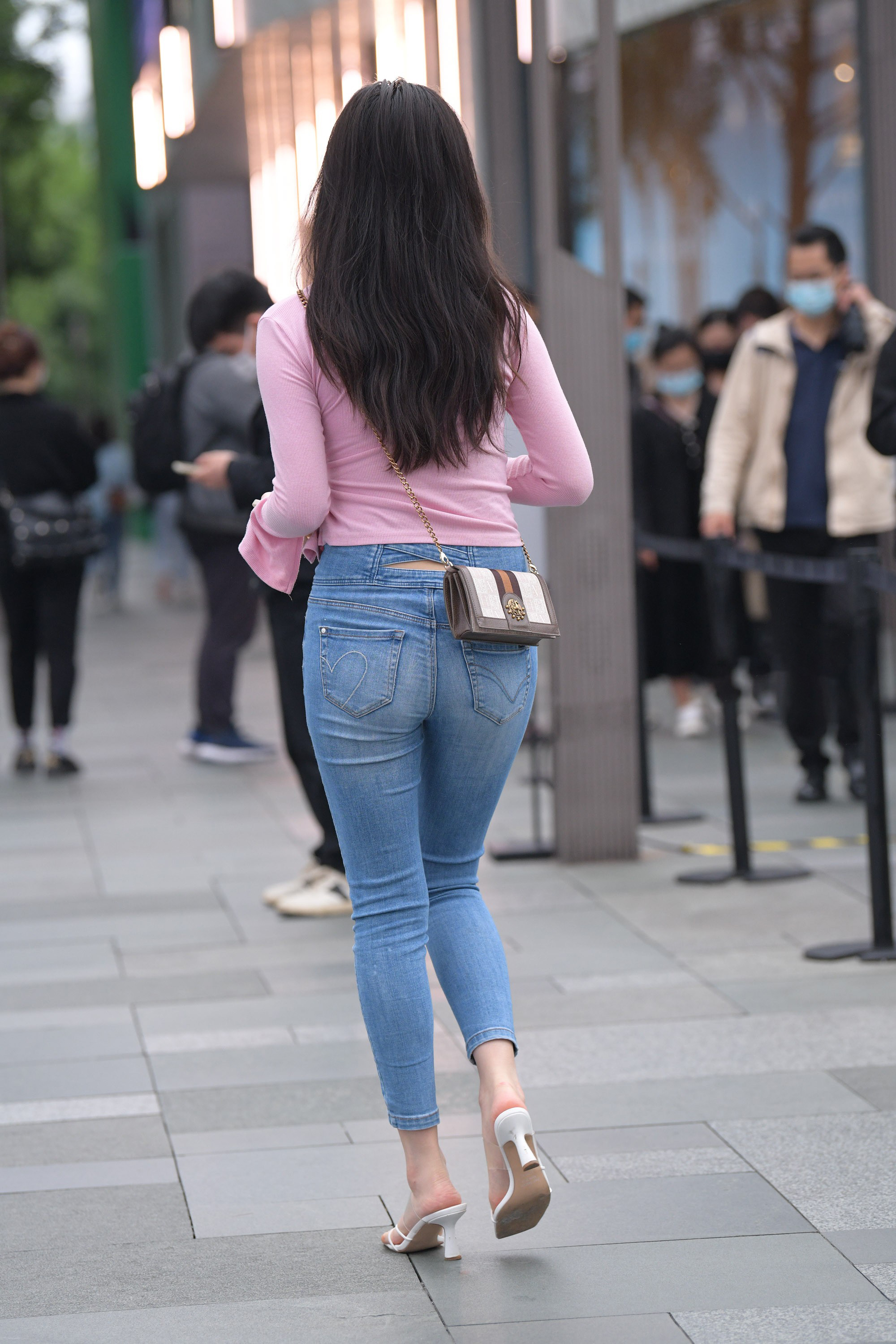  街拍鸭,魔镜街拍,,人妻,街拍,写真套图,盛唐CLUB