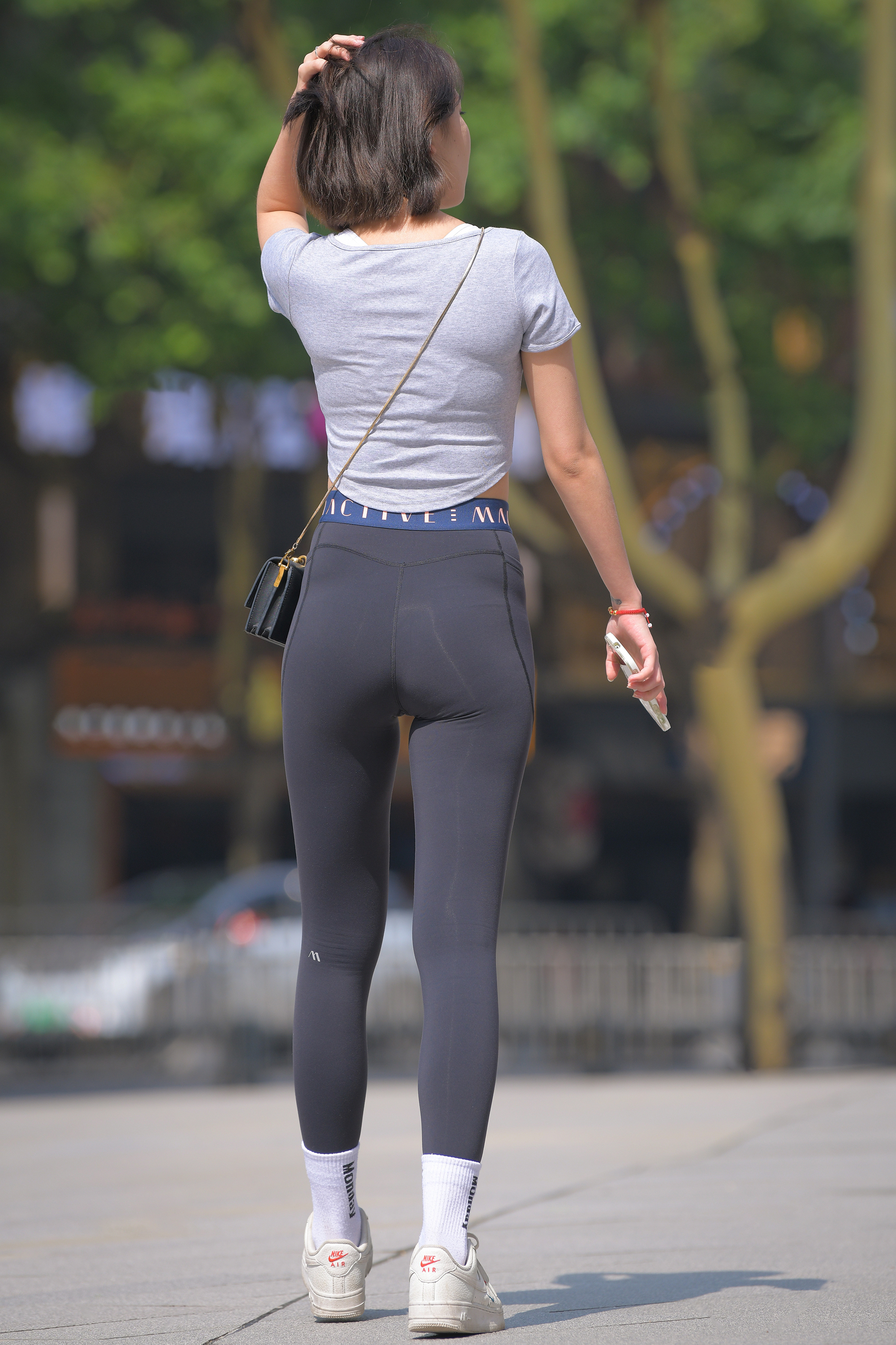  街拍鸭,魔镜街拍,紧身裤,小姐姐,街拍,写真套图,桜桃喵