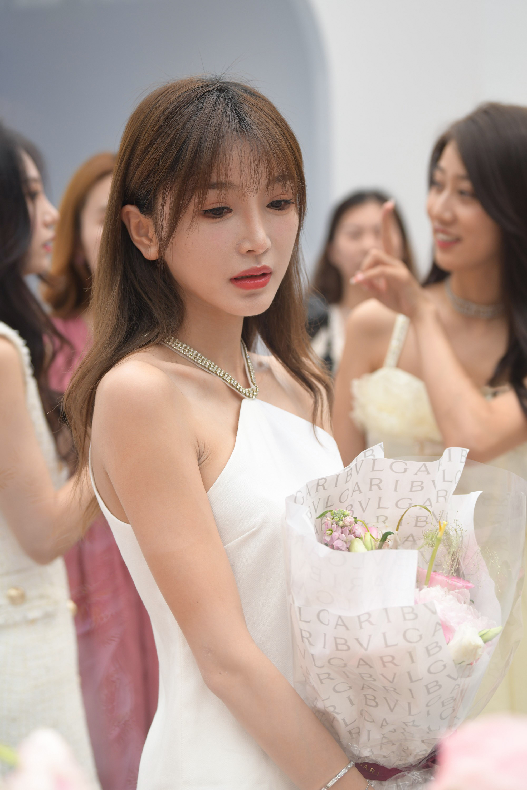  魔镜街拍,裙装,美女,街拍,写真套图,SLADY猎女神