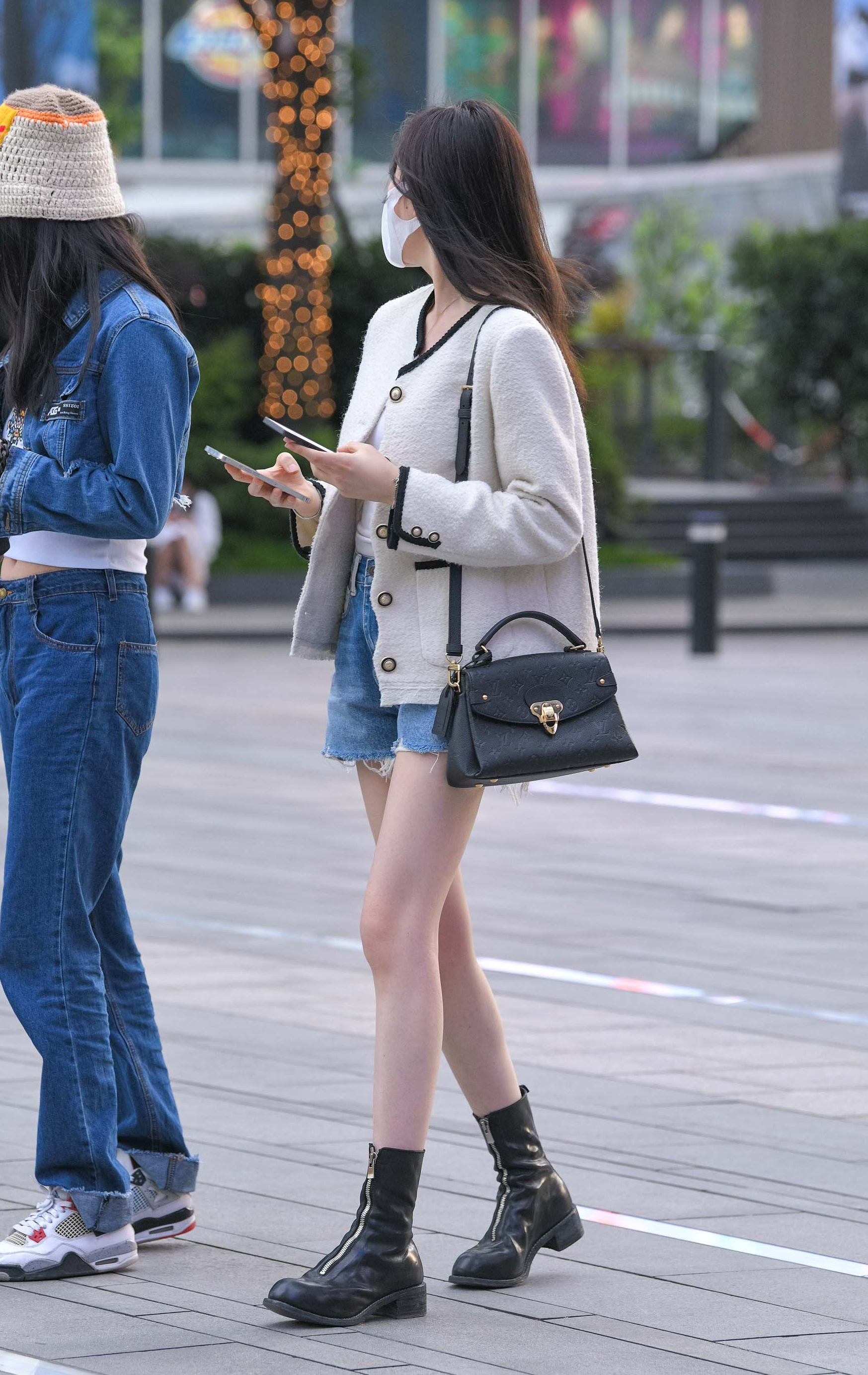  魔镜街拍,热裤,美女,街拍,写真套图,候车候机系列