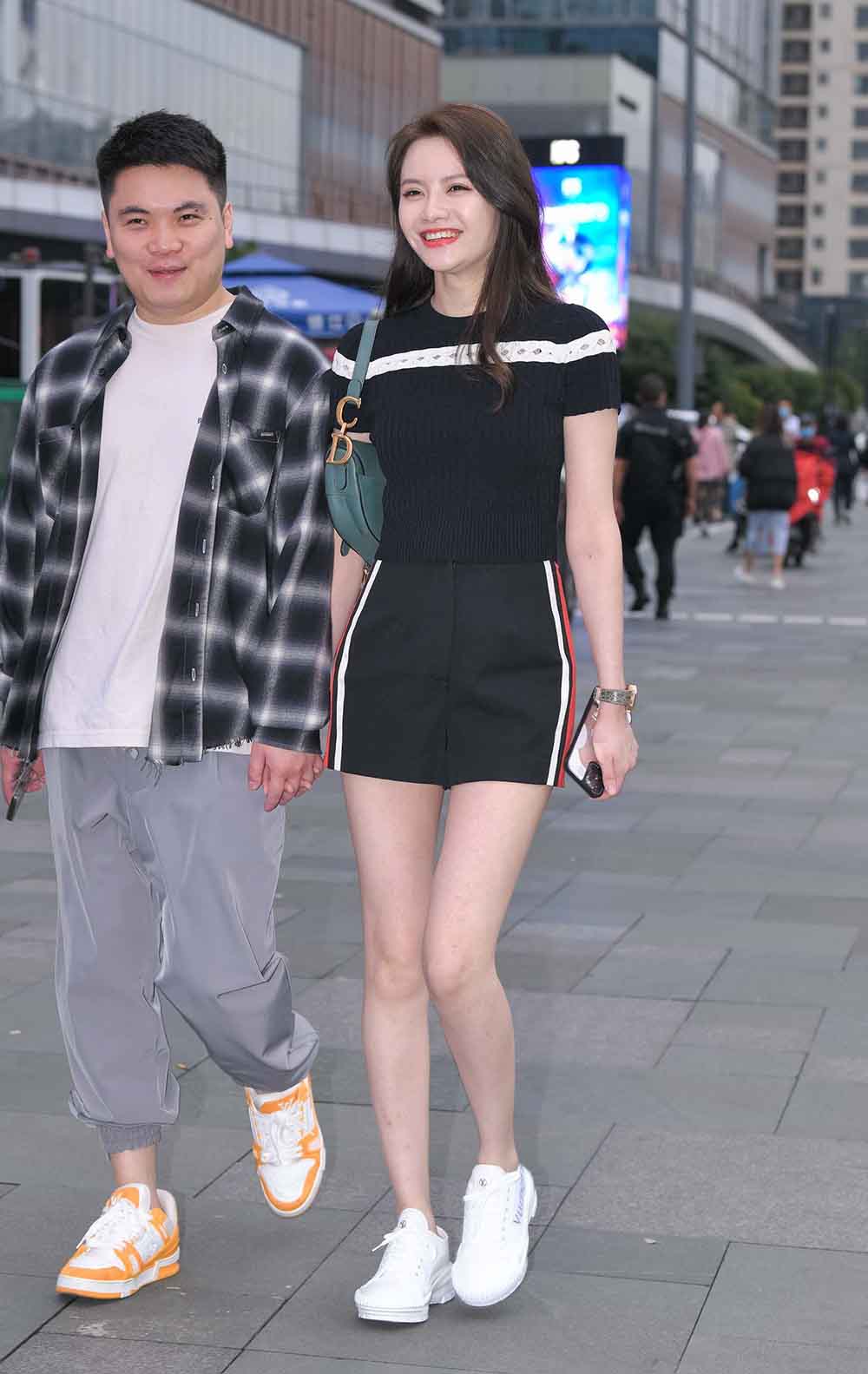 【J5370】时尚长腿美女-绝色天籁