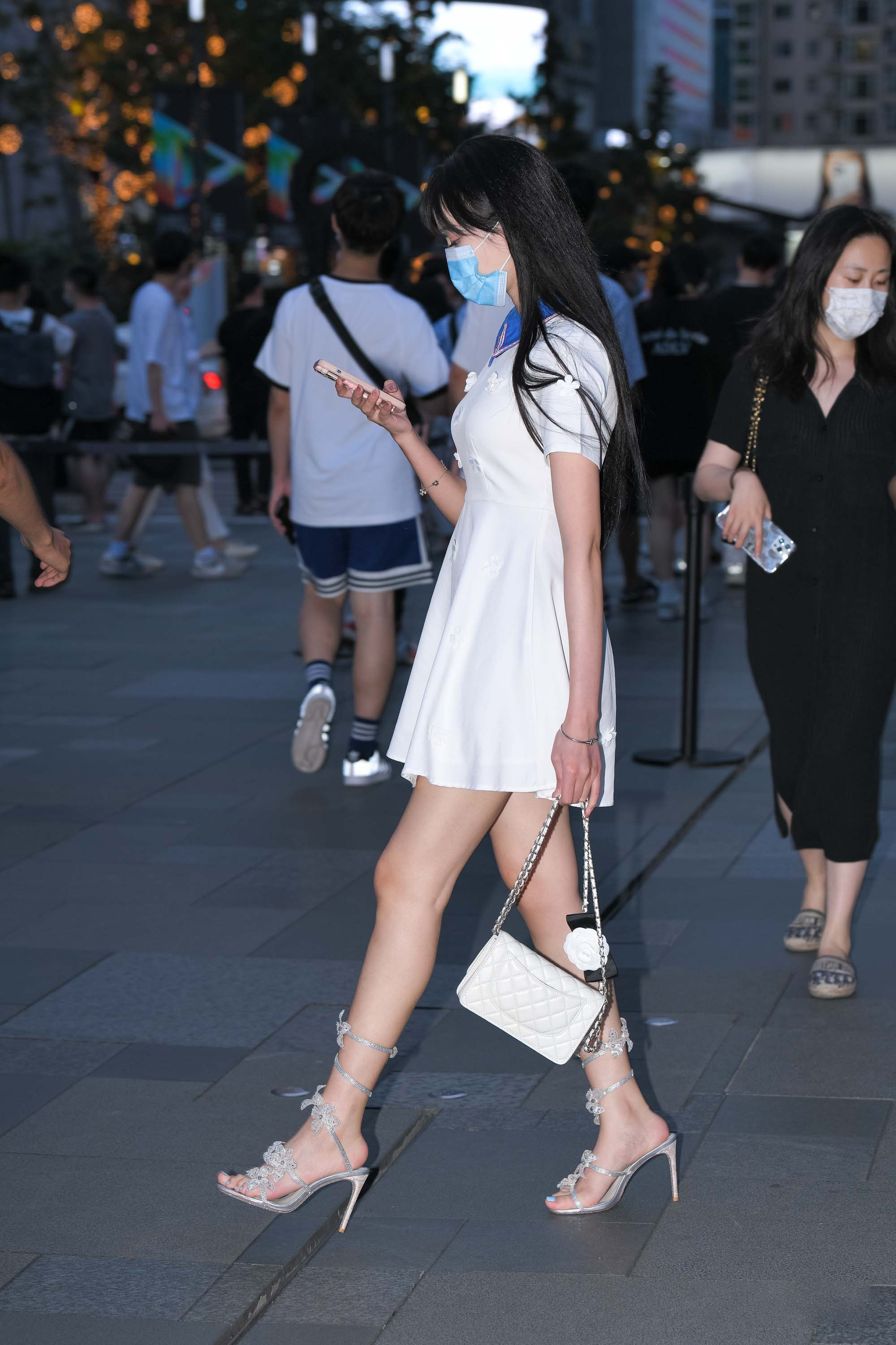  魔镜街拍,裙装,人妻,街拍,写真套图,唐韵