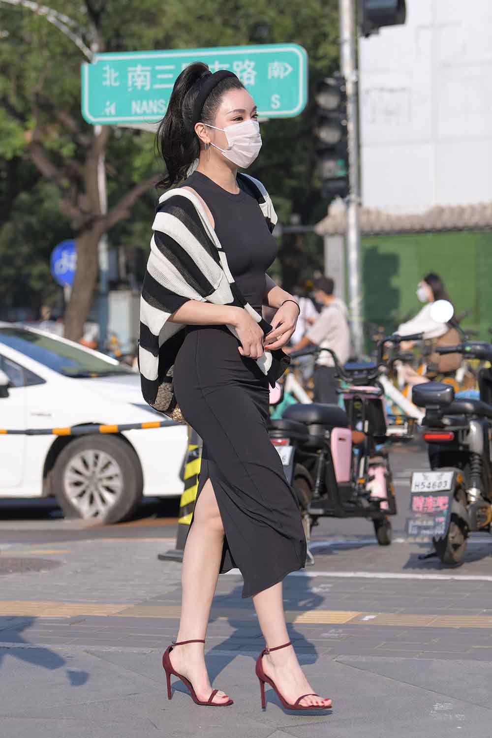 【J5405】婉约的红色高跟，黑色包臀裙女士-绝色天籁