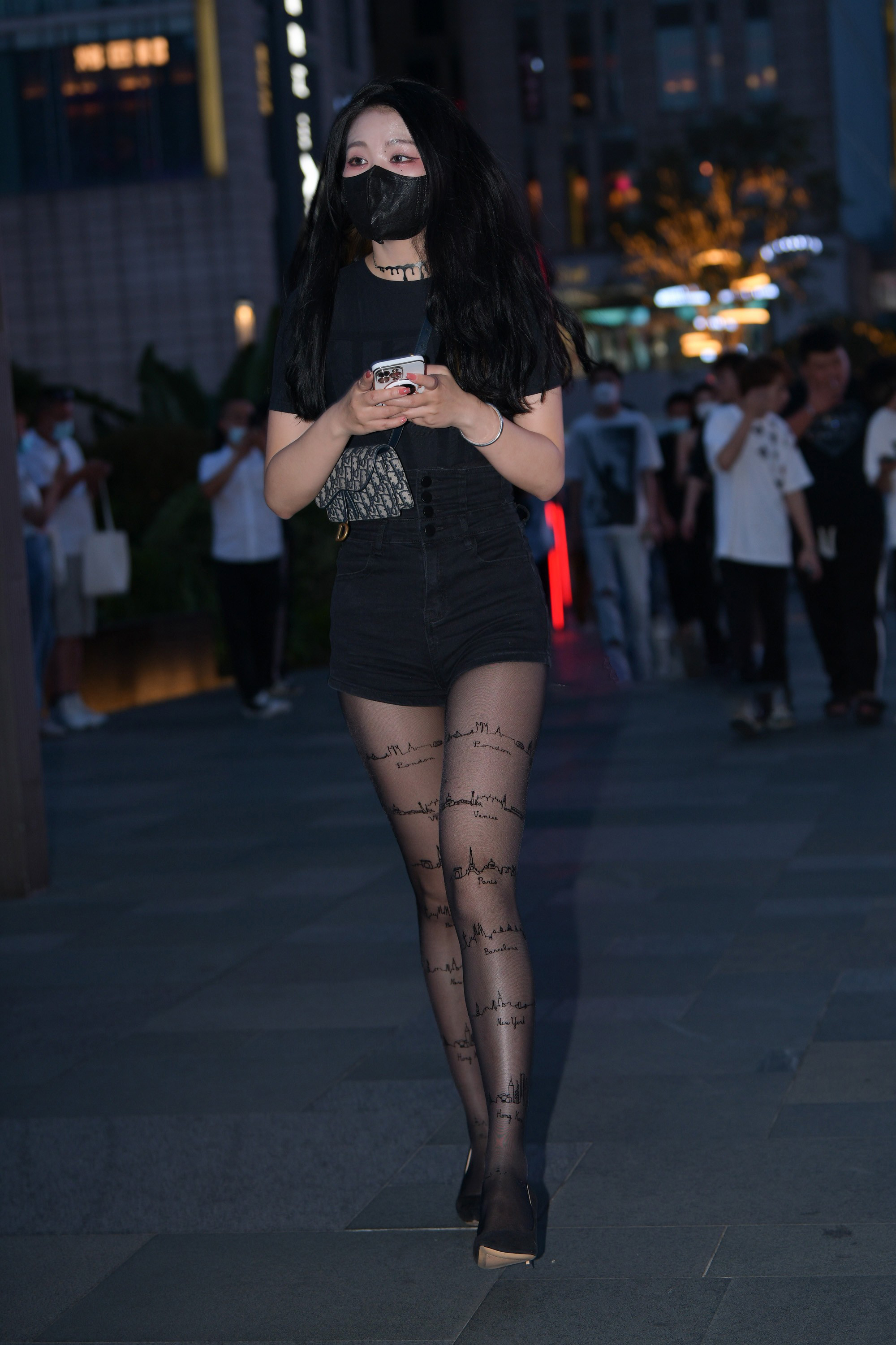  街拍鸭,魔镜街拍,街拍第一站,丝袜,热裤,人妻,街拍,写真套图,甜予摄影