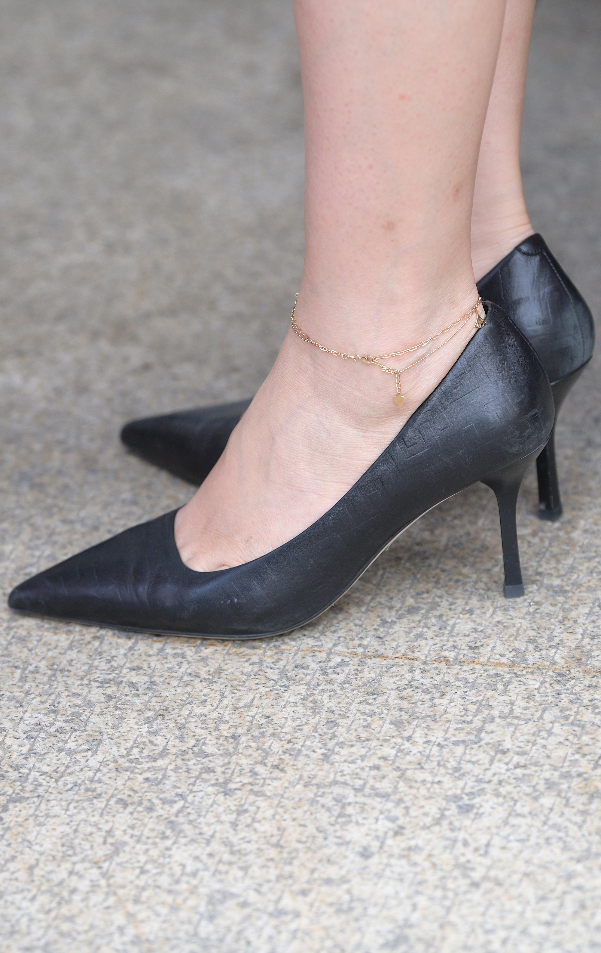  魔镜街拍,美足,熟女,街拍,写真套图,Ligui丽柜