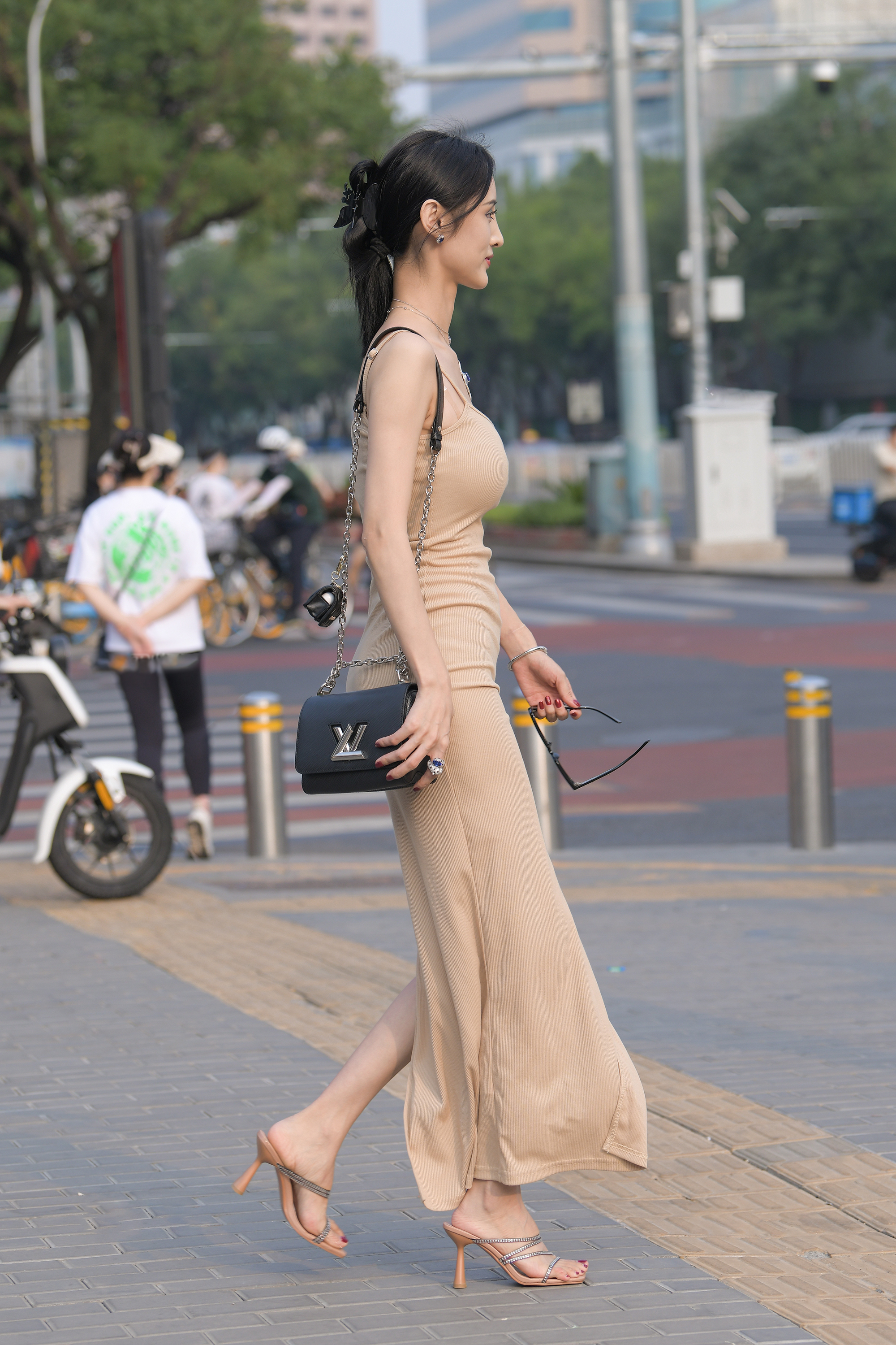 图片[7]-J5555 浅黄色长裙美女 吴春怡-KHL.CC-快活林