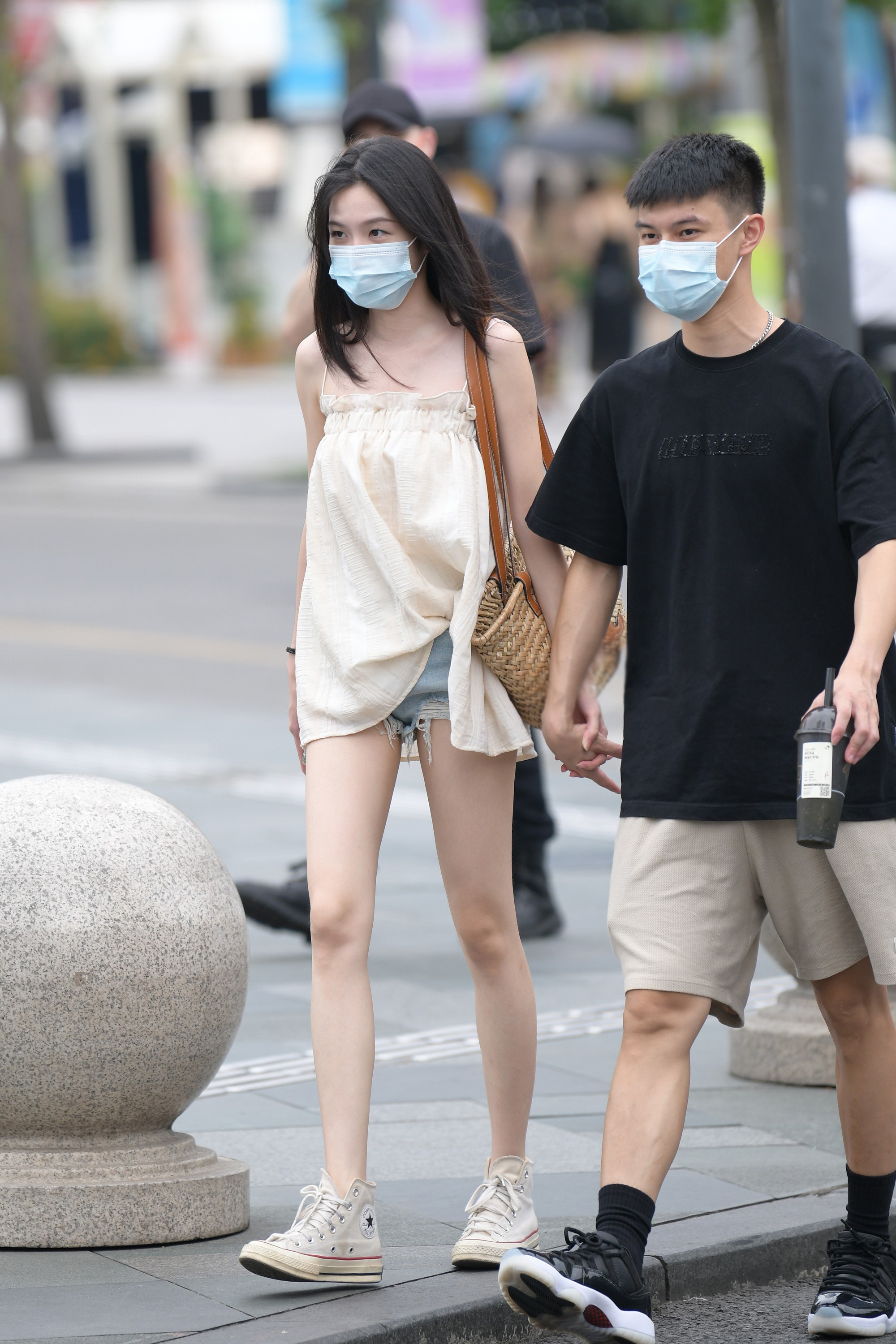  街拍鸭,魔镜街拍,街拍第一站,热裤,少妇,街拍,写真套图,aapary摄影