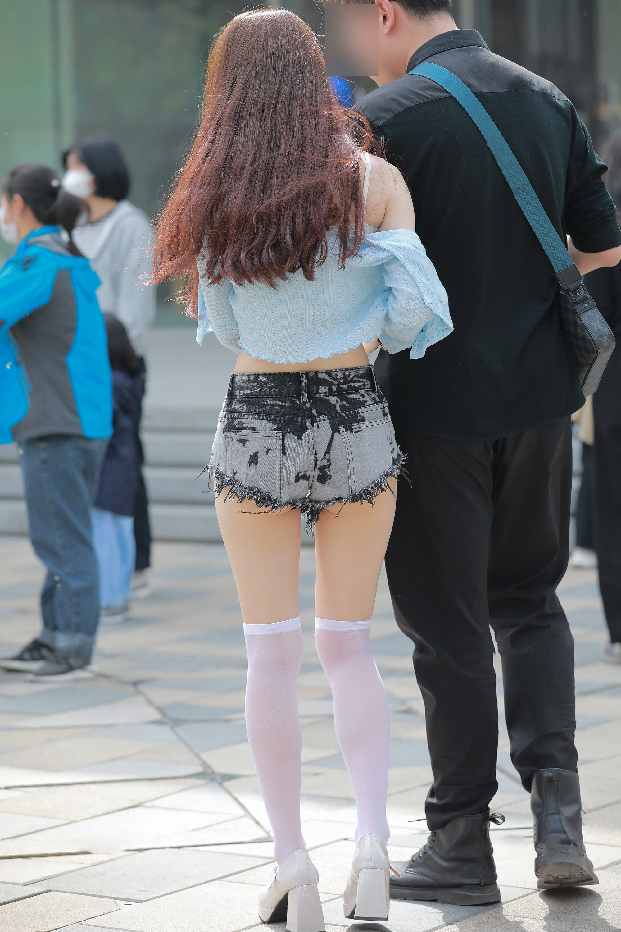街拍鸭,魔镜街拍,街拍第一站,写真套图,街拍美女,街拍图片,街拍视频,街拍VIP,免费街拍