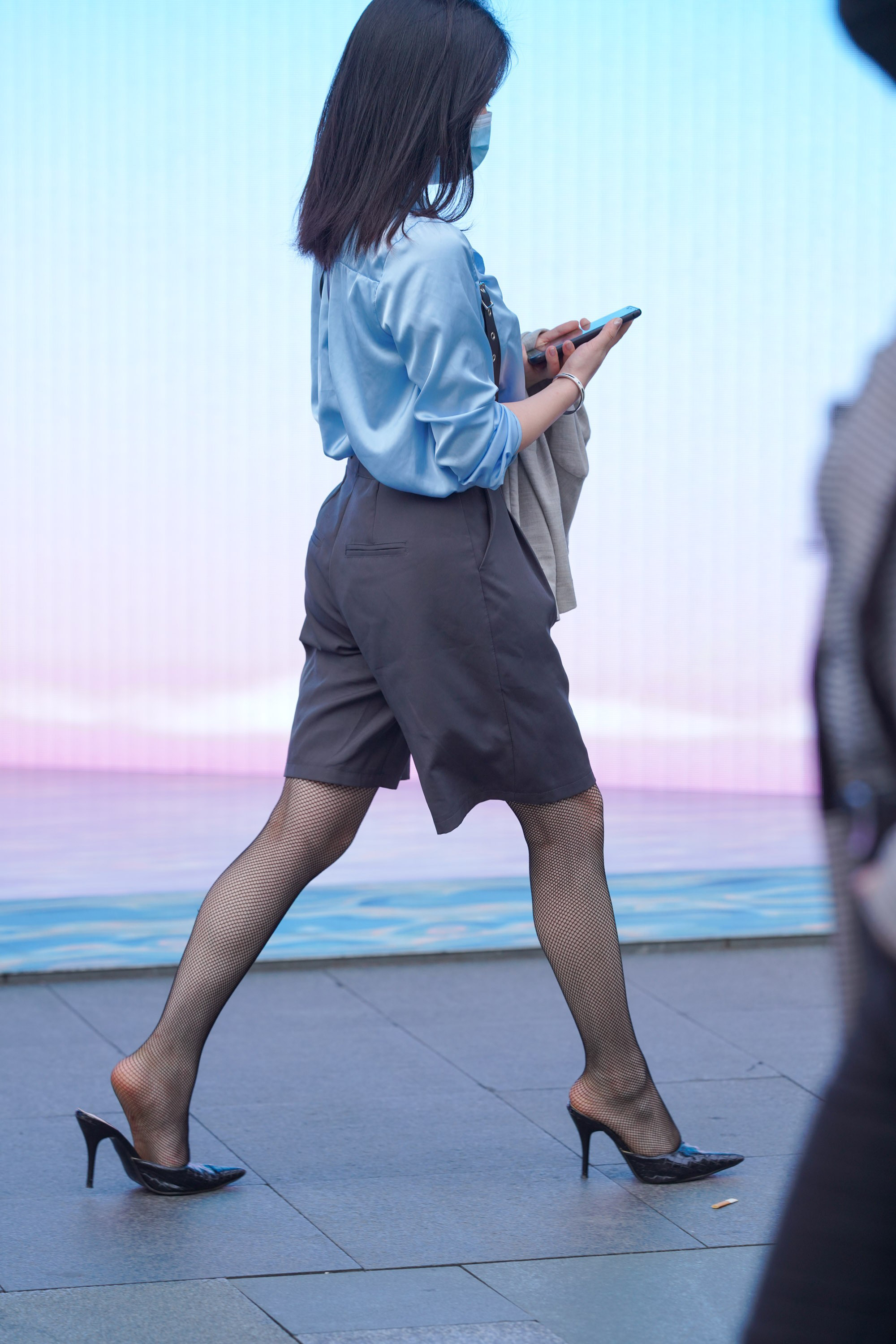  街拍鸭,魔镜街拍,街拍第一站,丝袜,少妇,街拍,写真套图,SJA佳爷