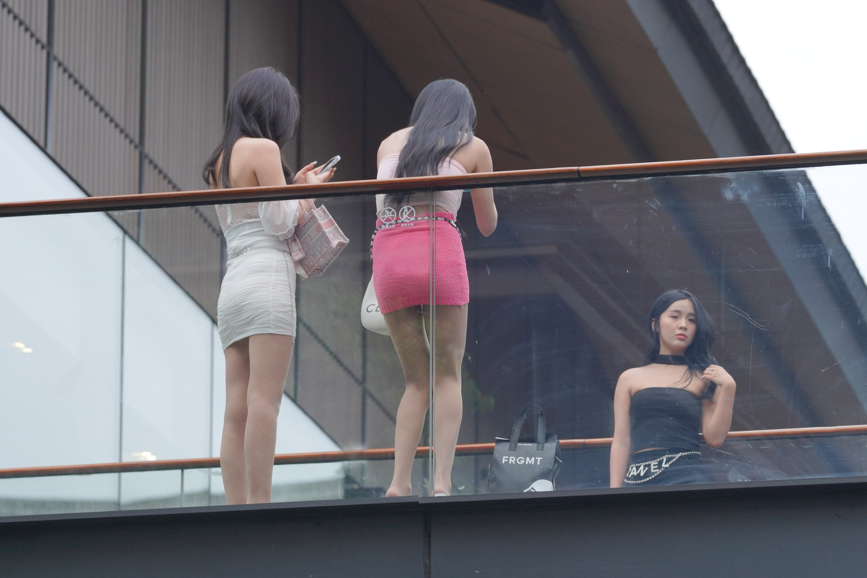  街拍鸭,魔镜街拍,街拍第一站,丝袜,裙装,小姐姐,街拍,写真套图,Ligui丽柜