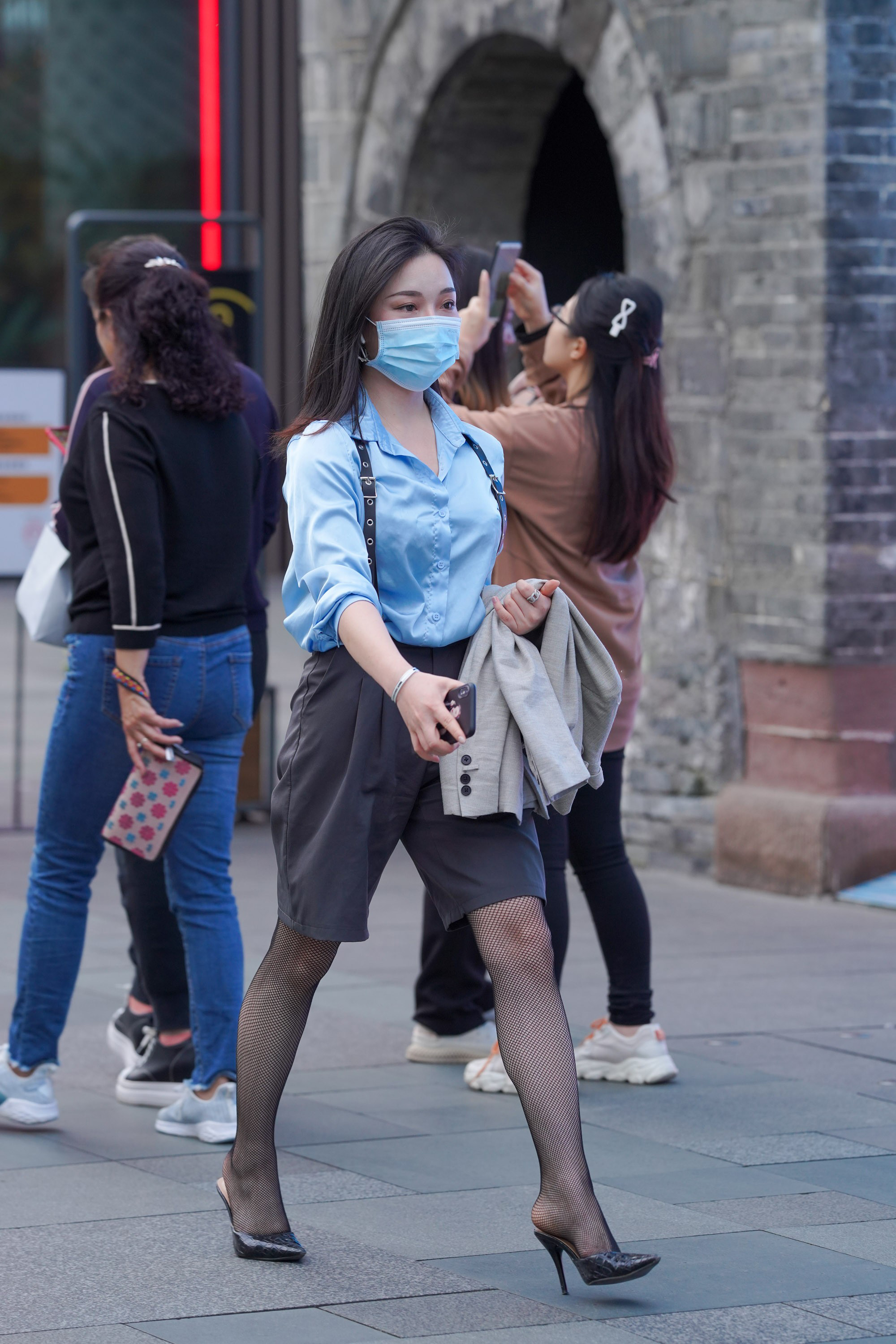  街拍鸭,魔镜街拍,街拍第一站,丝袜,美女,街拍,写真套图,轻兰映画