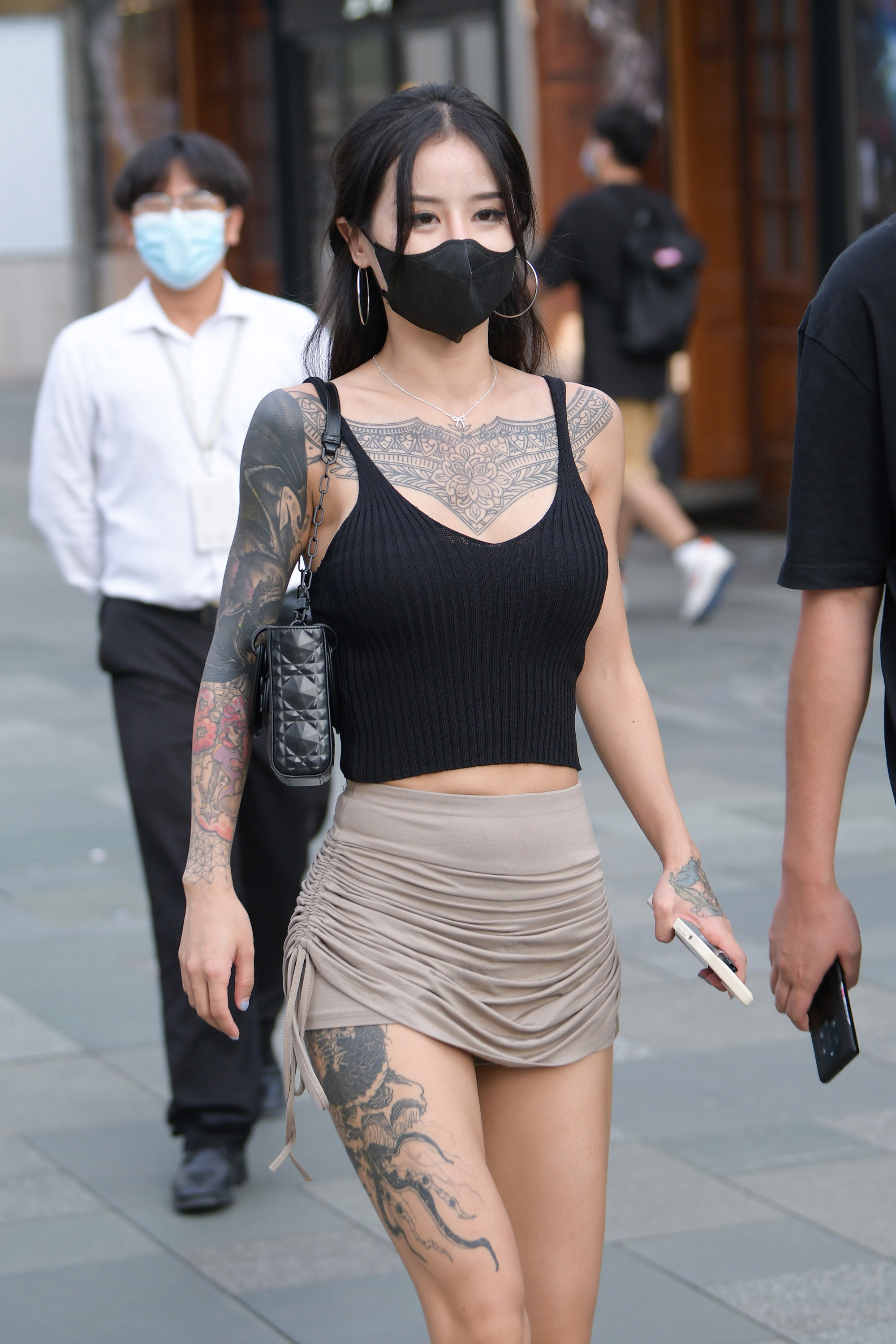  街拍鸭,魔镜街拍,街拍第一站,裙装,熟女,街拍,写真套图,雪琪SAMA