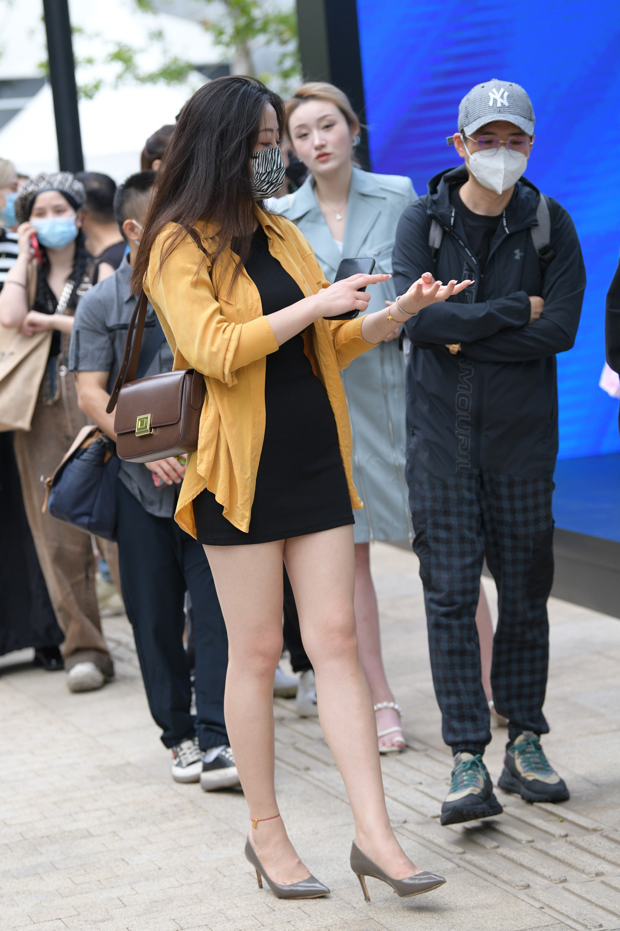  街拍鸭,魔镜街拍,街拍第一站,裙装,人妻,街拍,写真套图,Limerence原创