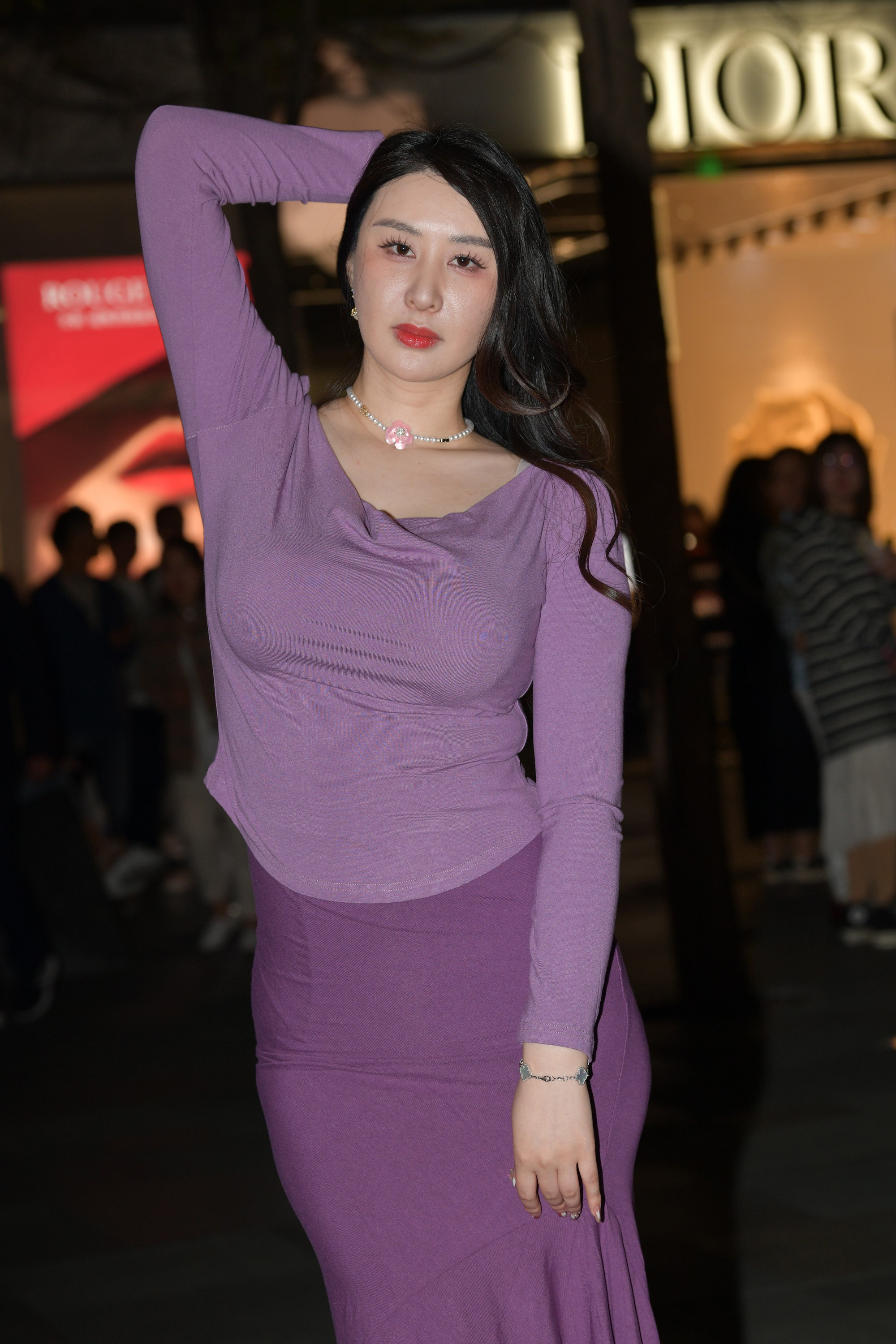  街拍鸭,魔镜街拍,街拍第一站,裙装,少妇,街拍,写真套图,Momoko葵葵