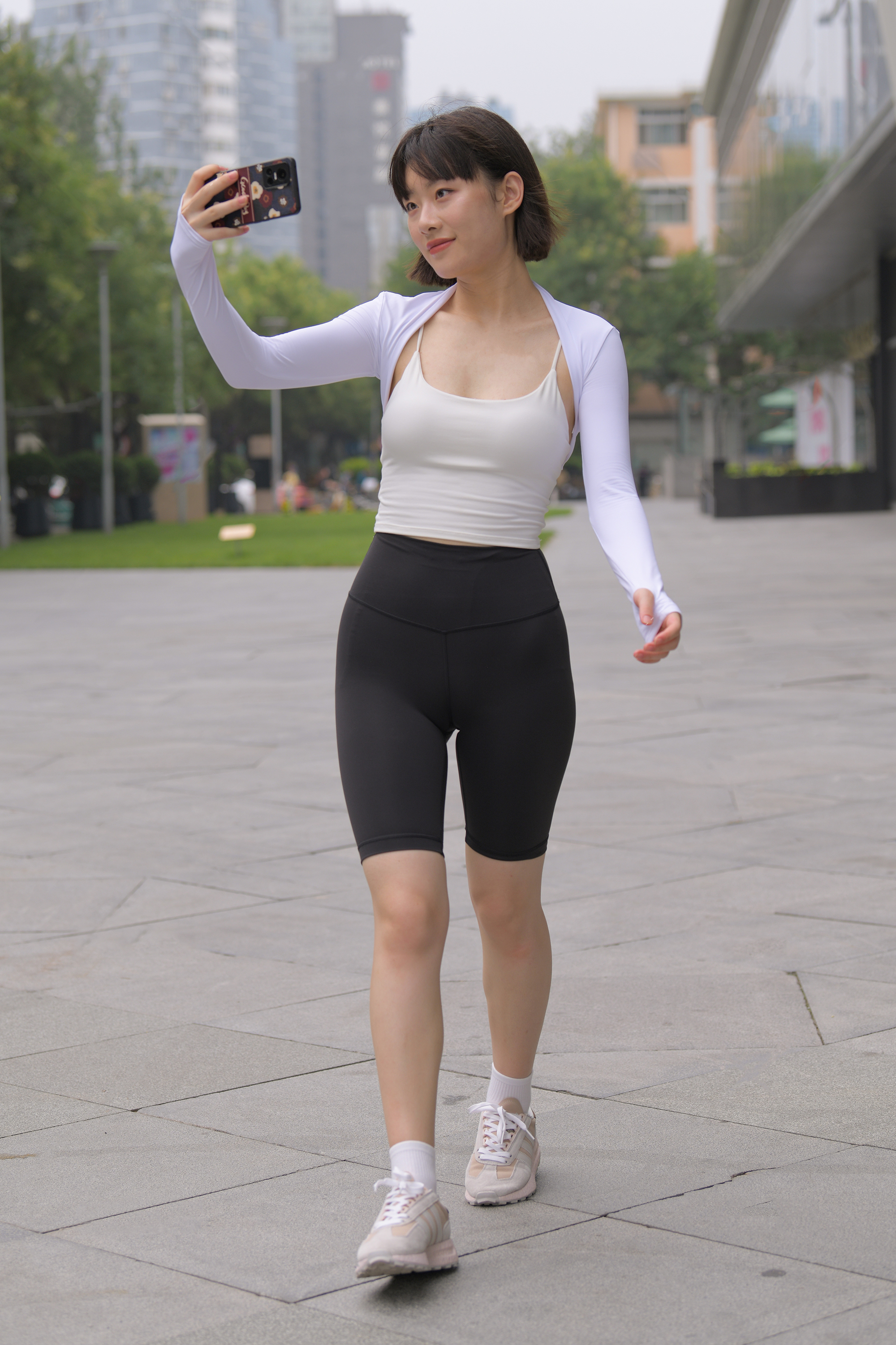 街拍鸭,魔镜街拍,街拍第一站,写真套图,街拍美女,街拍图片,街拍视频,街拍VIP,免费街拍