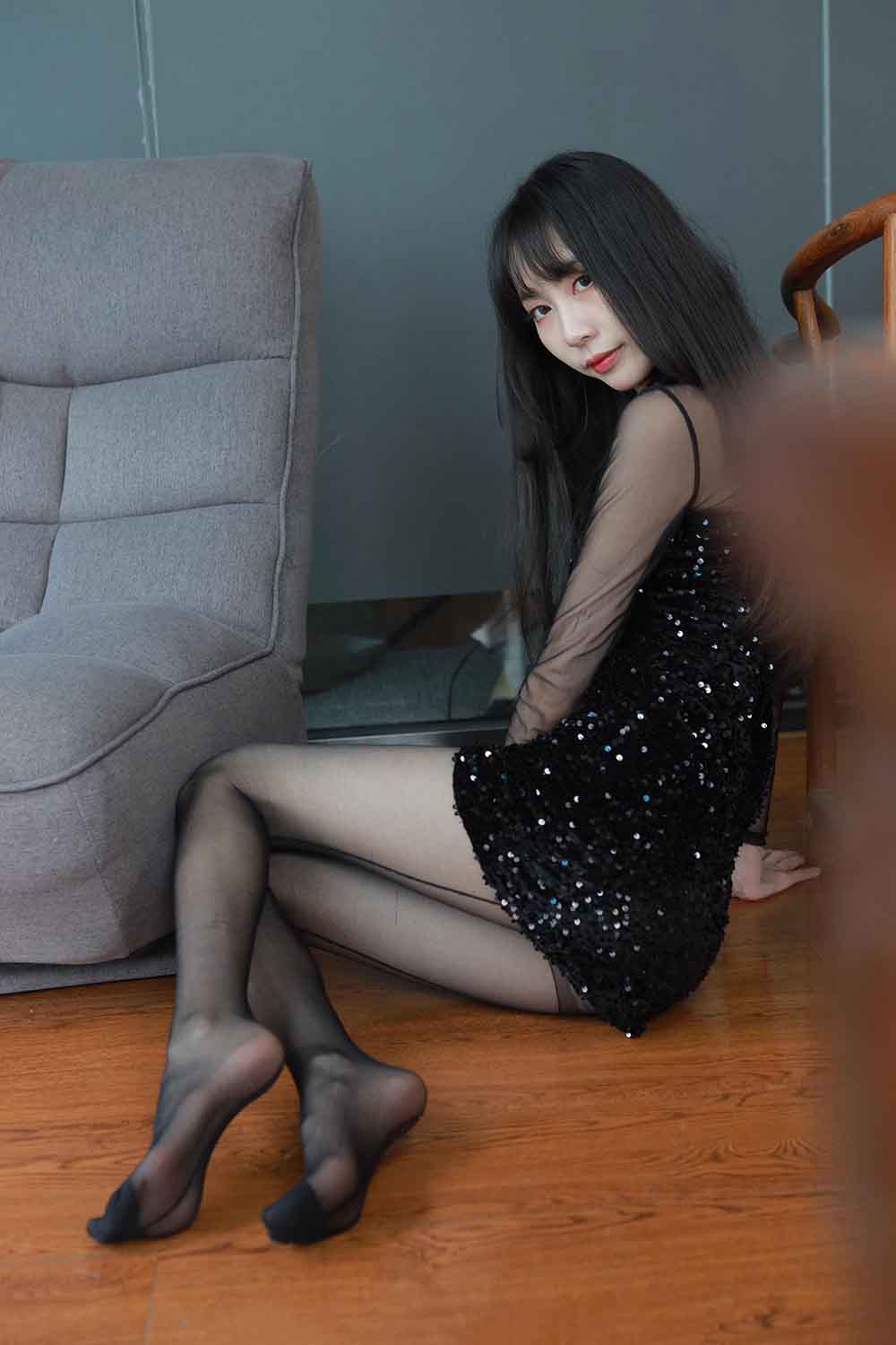 【D0260】亮片嘿丝裙-美图鉴赏论坛-综合板块-爱玩博客