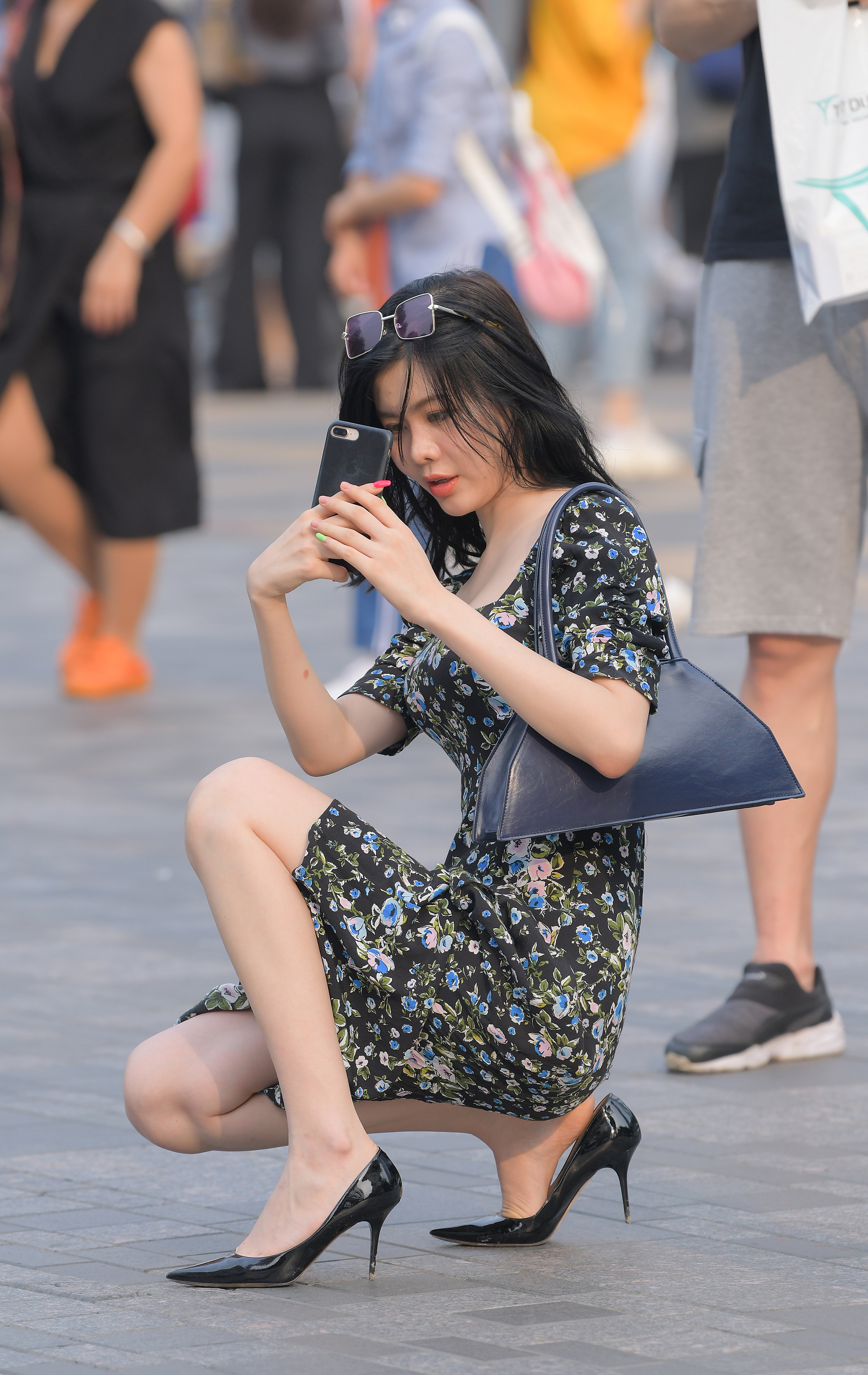  街拍鸭,魔镜街拍,街拍第一站,裙装,美女,街拍,写真套图,Legku写真