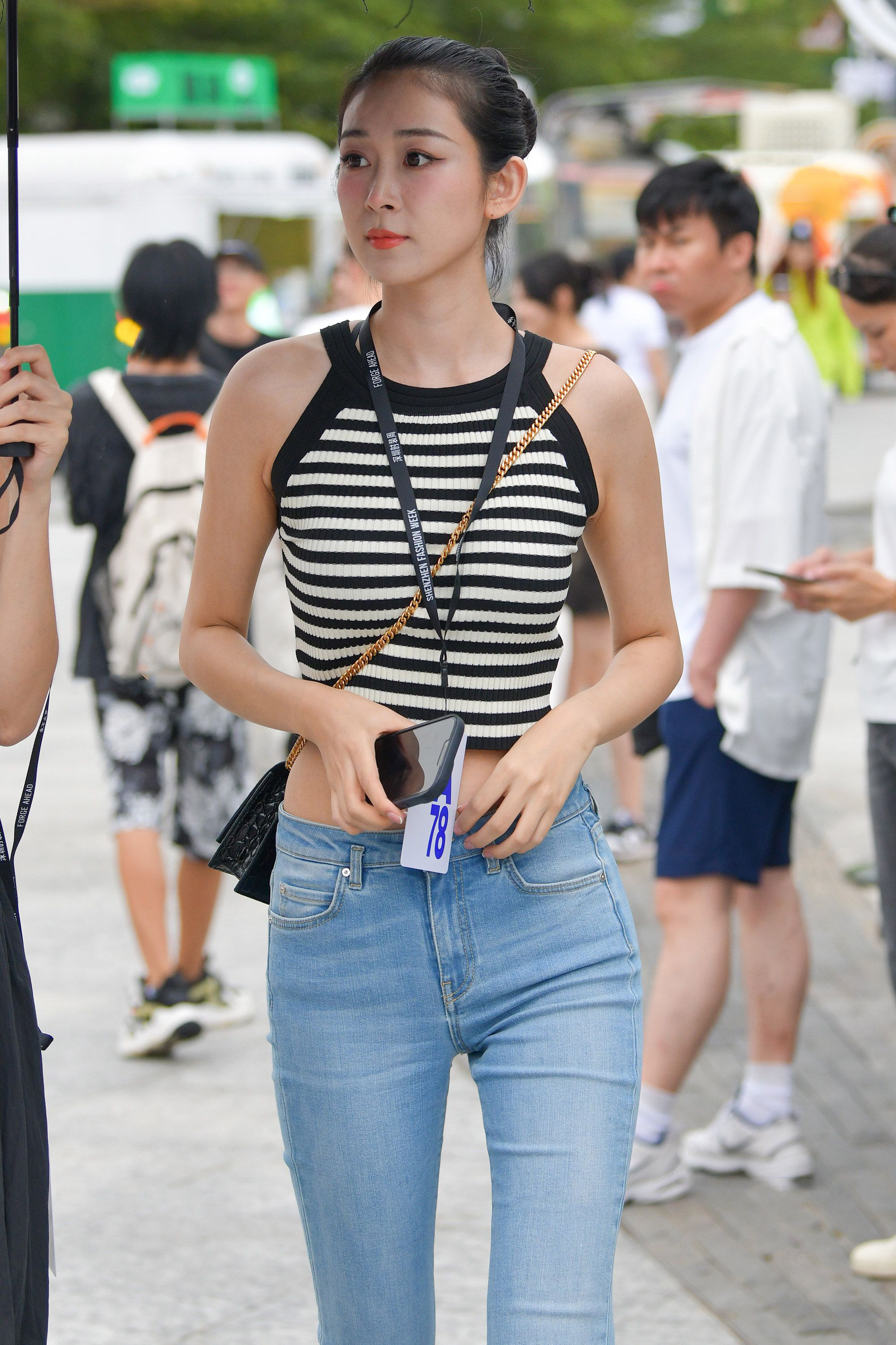 图片[5]-紧牛大长腿，天然美女-KHL.CC-快活林-魔镜模拍写真资源下载