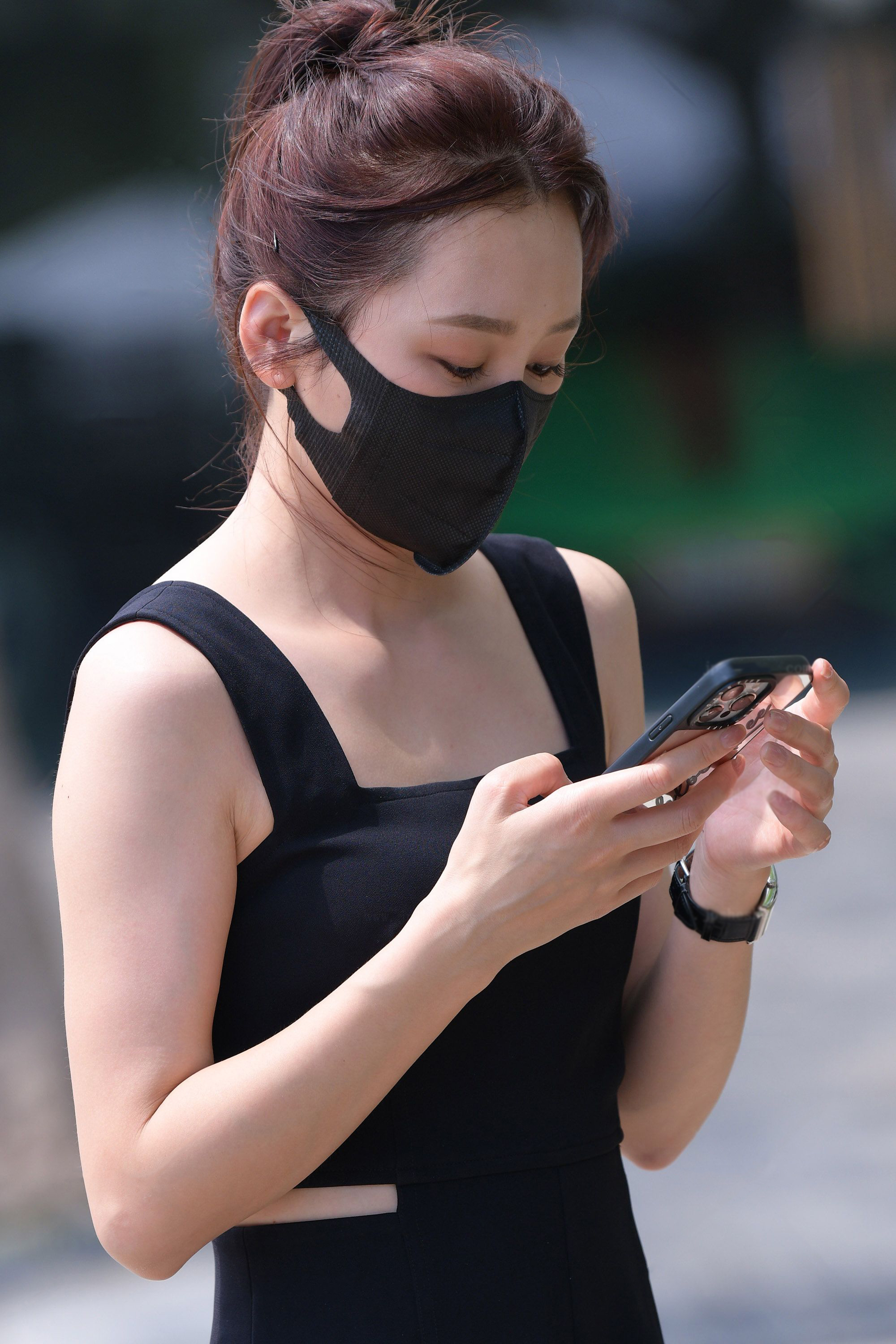  街拍鸭,魔镜街拍,街拍第一站,,美女,街拍,写真套图,ISS尤好物