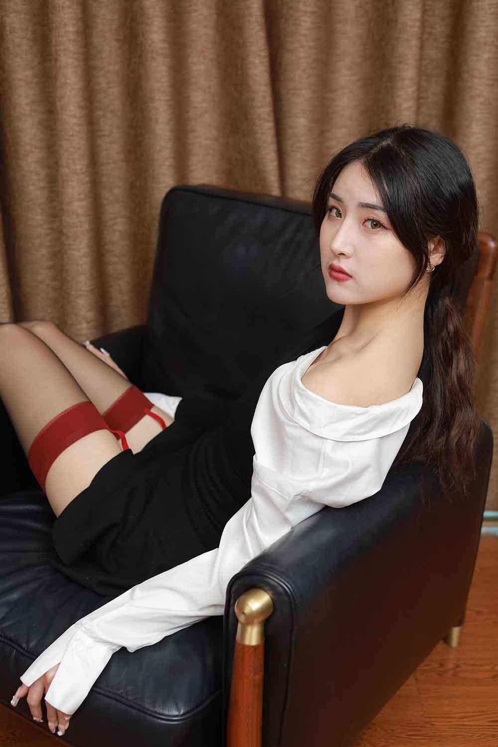 【D0324】吊带情结-美图鉴赏论坛-综合板块-爱玩博客