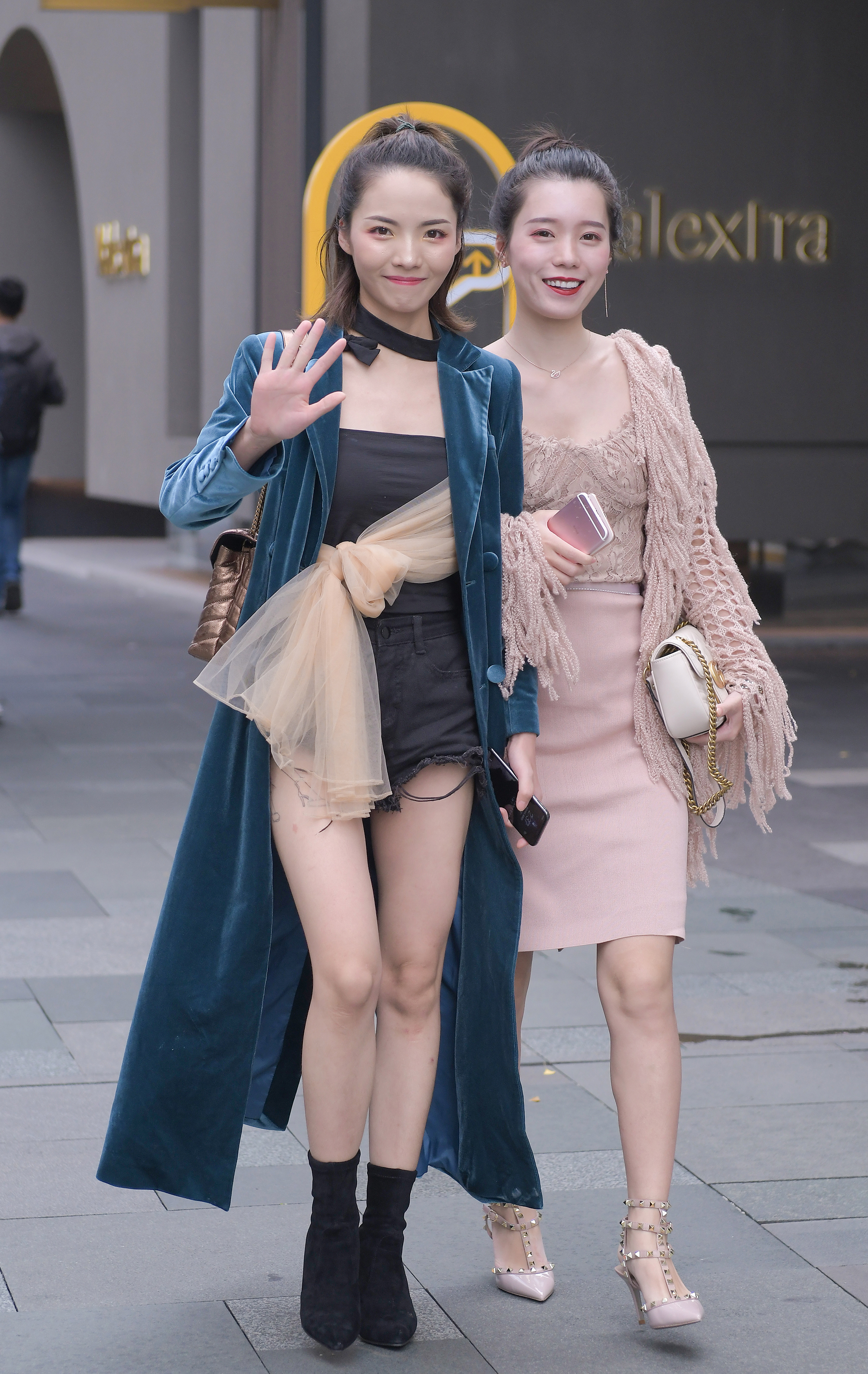  街拍鸭,魔镜街拍,街拍第一站,裙装,热裤,少妇,街拍,写真套图,Beautyleg腿模