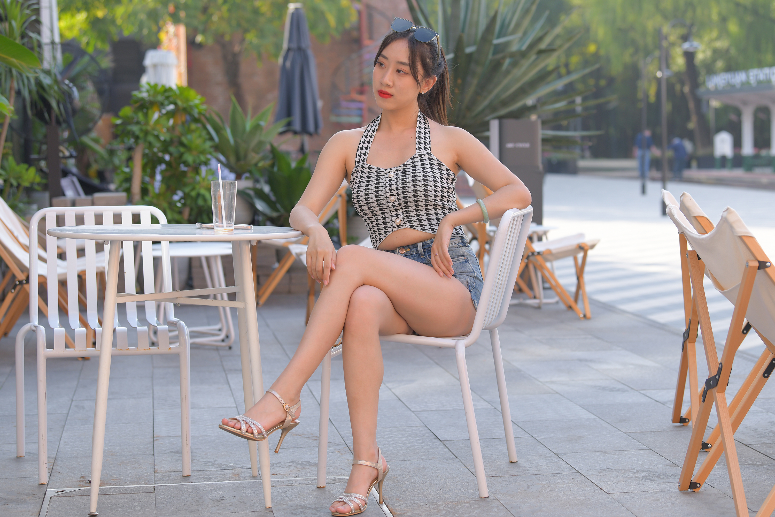 图片[4]-M1171 牛仔热裤美女 34G-KHL.CC-快活林