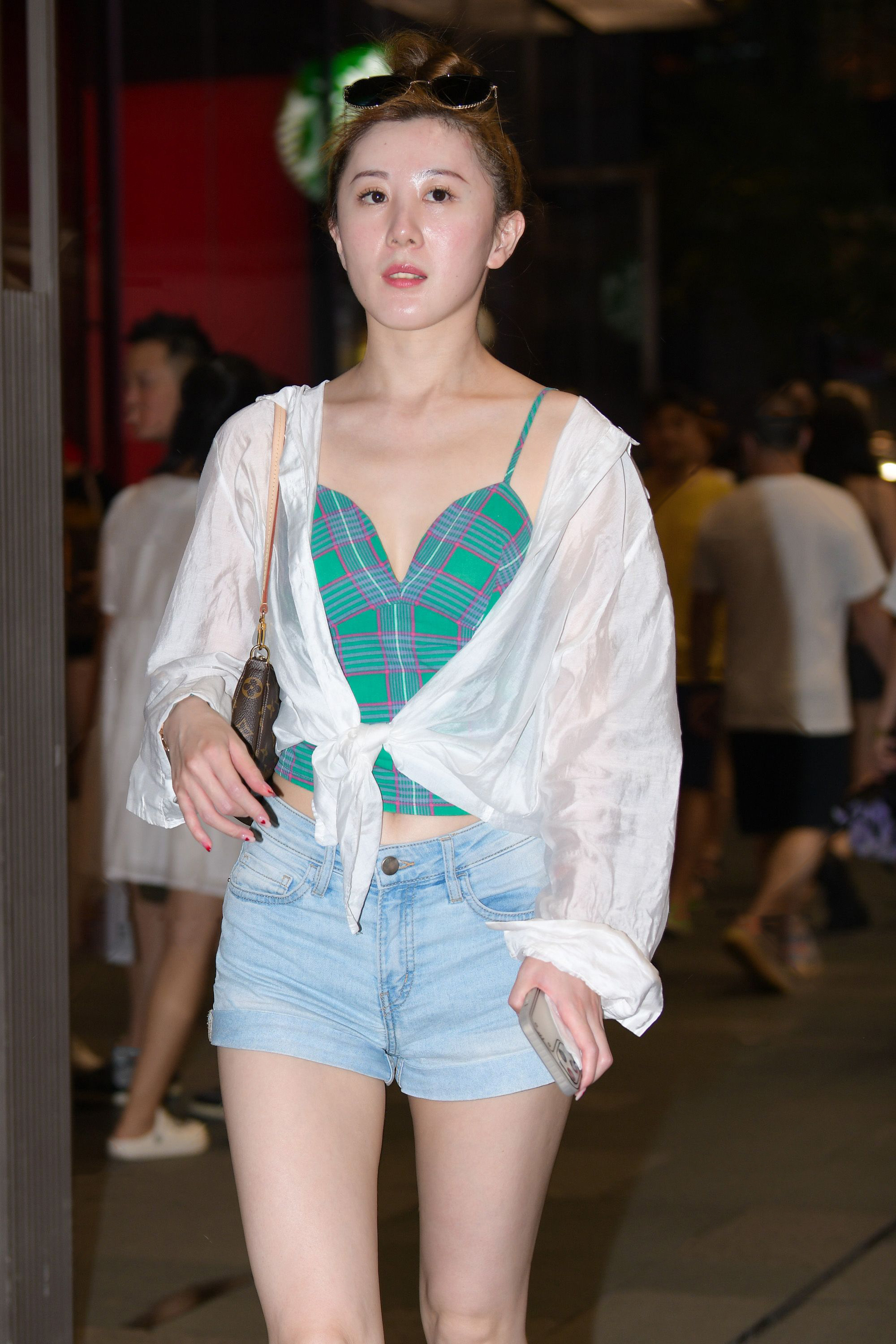  街拍鸭,魔镜街拍,街拍第一站,热裤,熟女,街拍,写真套图,纳丝摄影