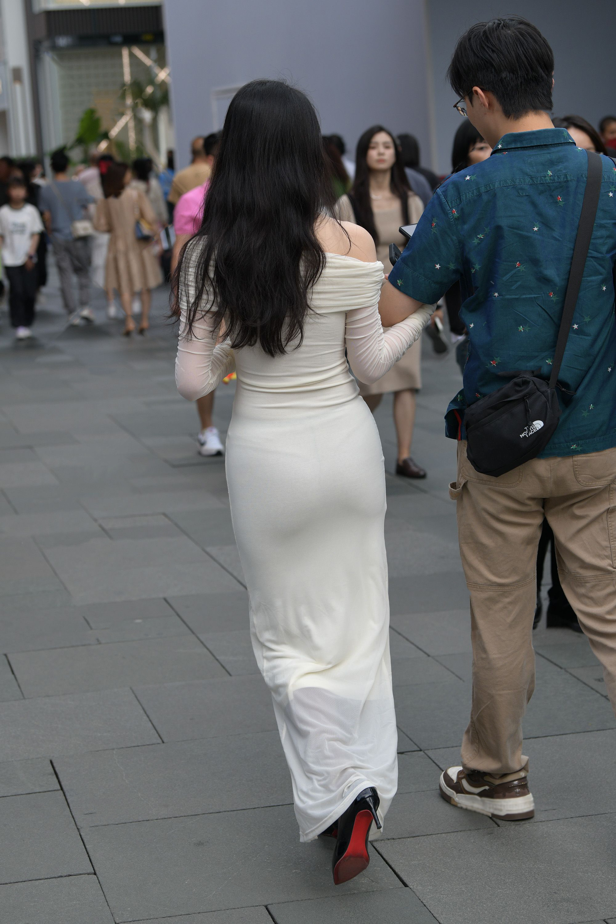  街拍鸭,魔镜街拍,街拍第一站,裙装,熟女,街拍,写真套图,喵糖映画