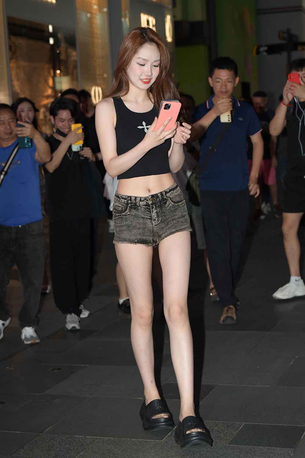 【J6115】开朗活泼热裤小仙女（图+视频）-绝色天籁