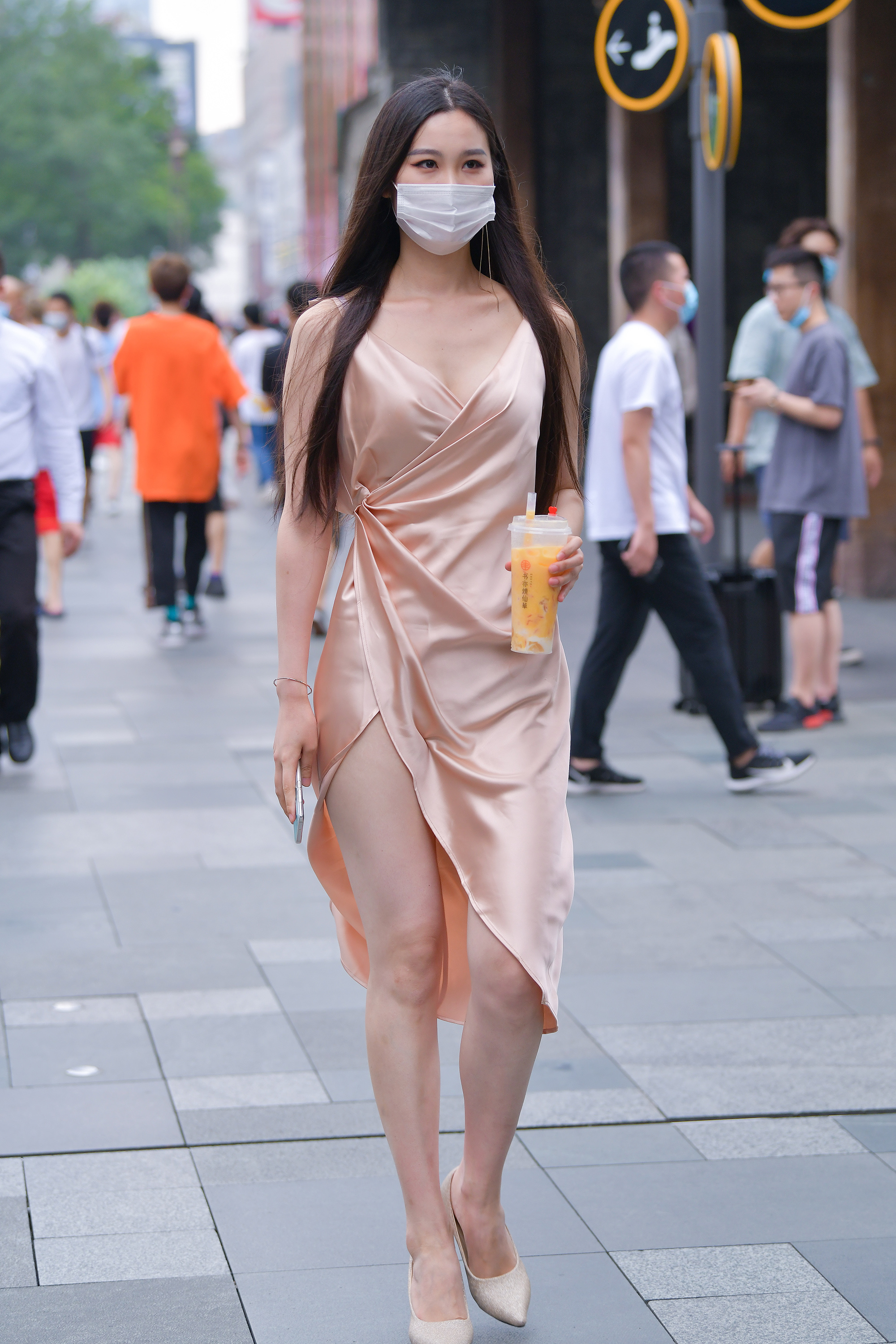  街拍鸭,魔镜街拍,街拍第一站,裙装,美女,街拍,写真套图,Tomoyo酱