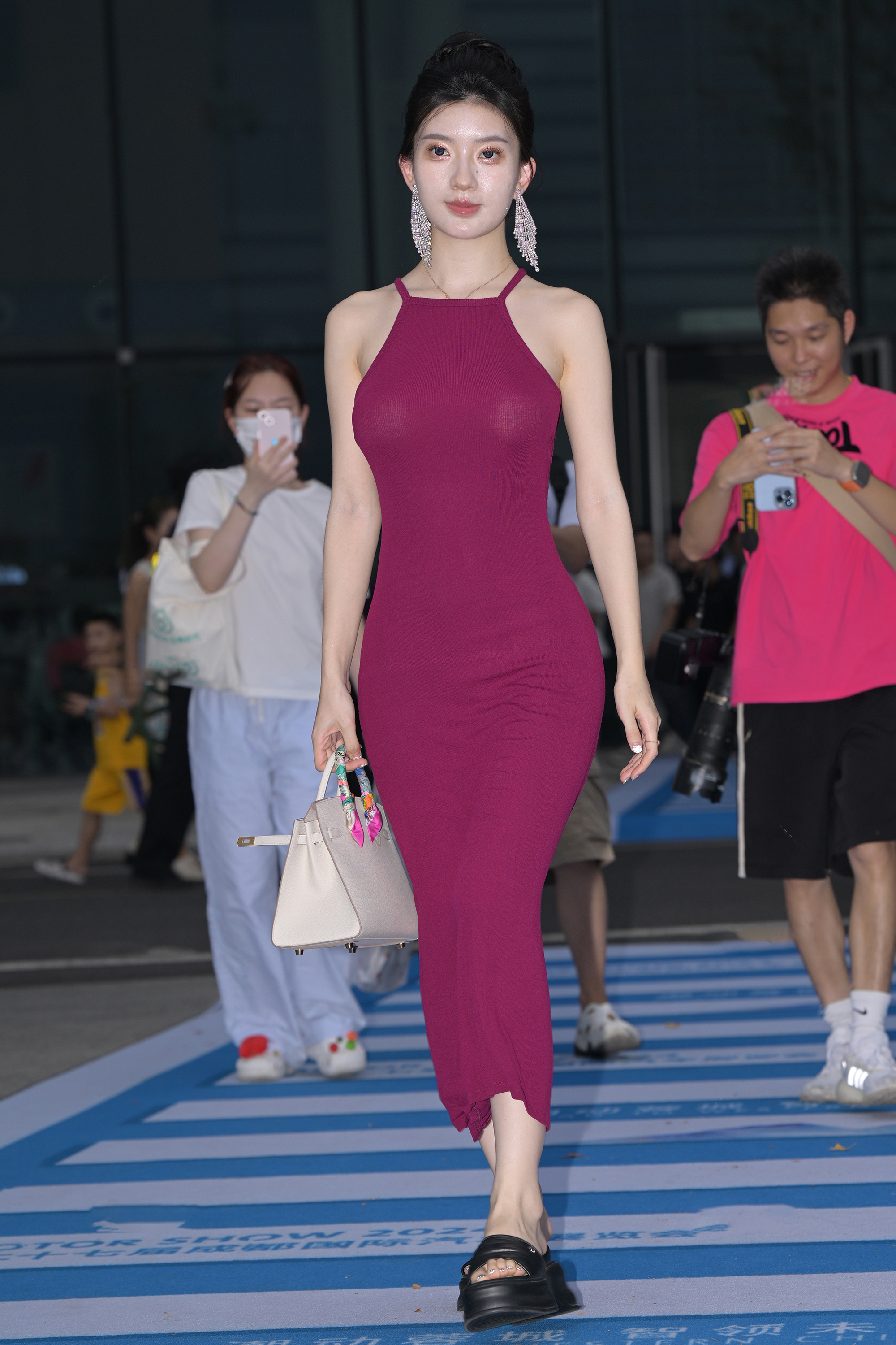  街拍鸭,魔镜街拍,街拍第一站,裙装,小姐姐,街拍,写真套图,兔玩映画