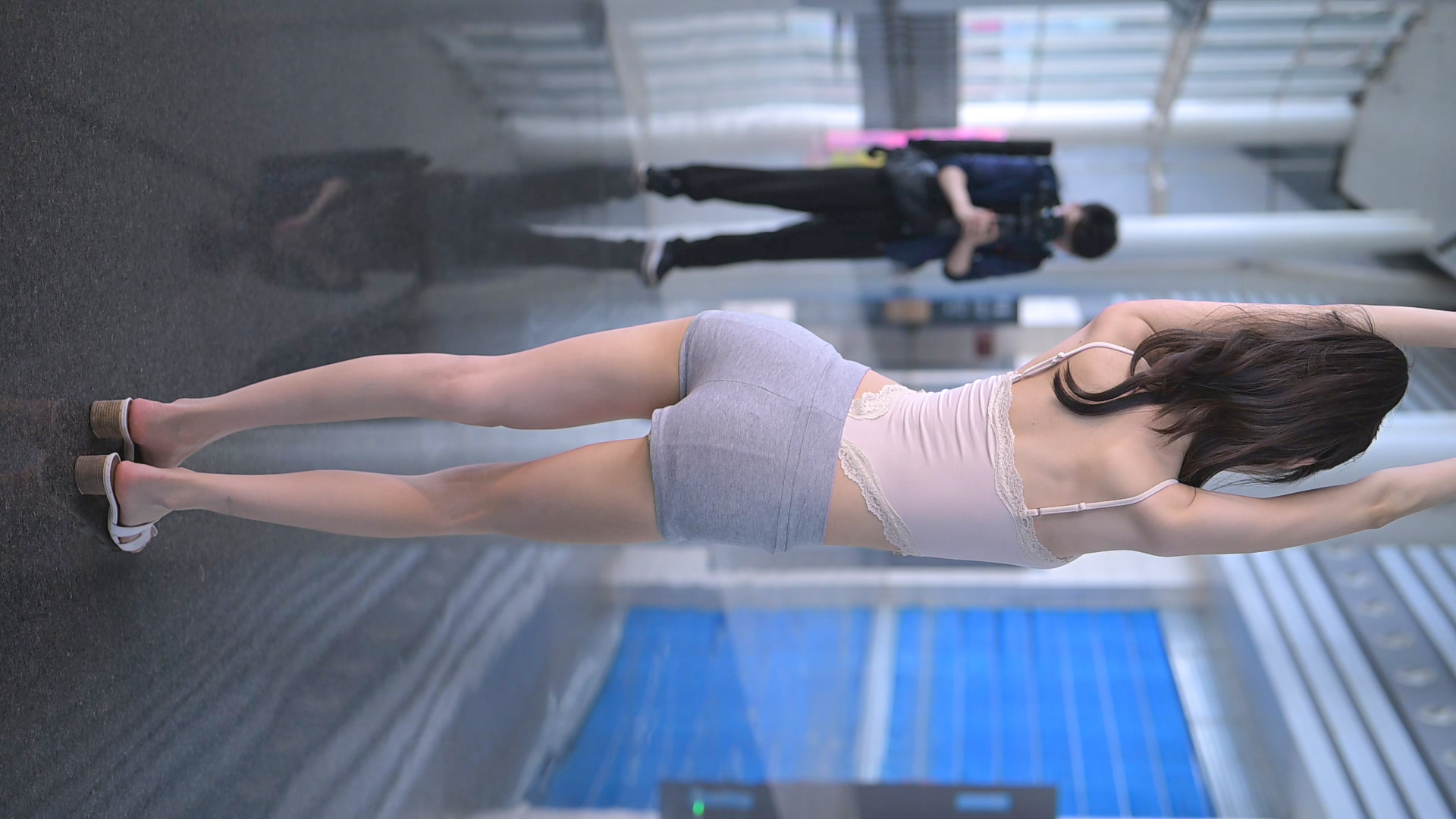 图片[3]-J6460 热裤美女 1080P 3.5G 小雪花-KHL.CC-快活林