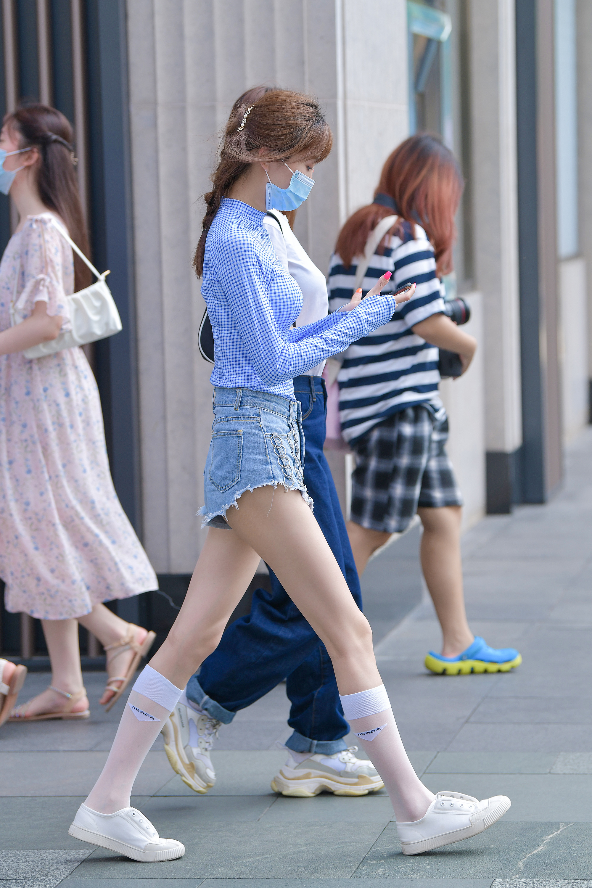 夏日热裤，看着令人上火