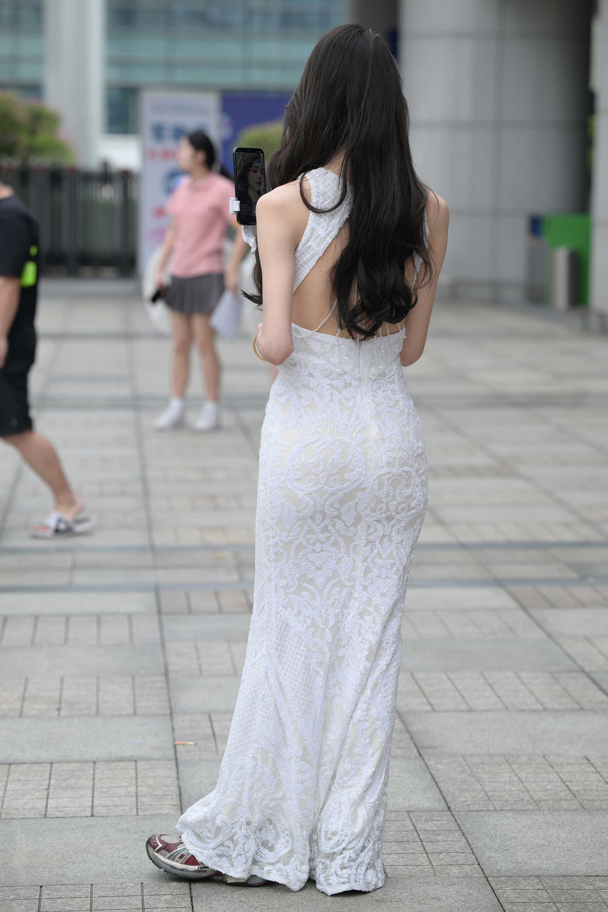 街拍鸭,魔镜街拍,街拍第一站,裙装,熟女,街拍,写真套图,阿包也是兔娘