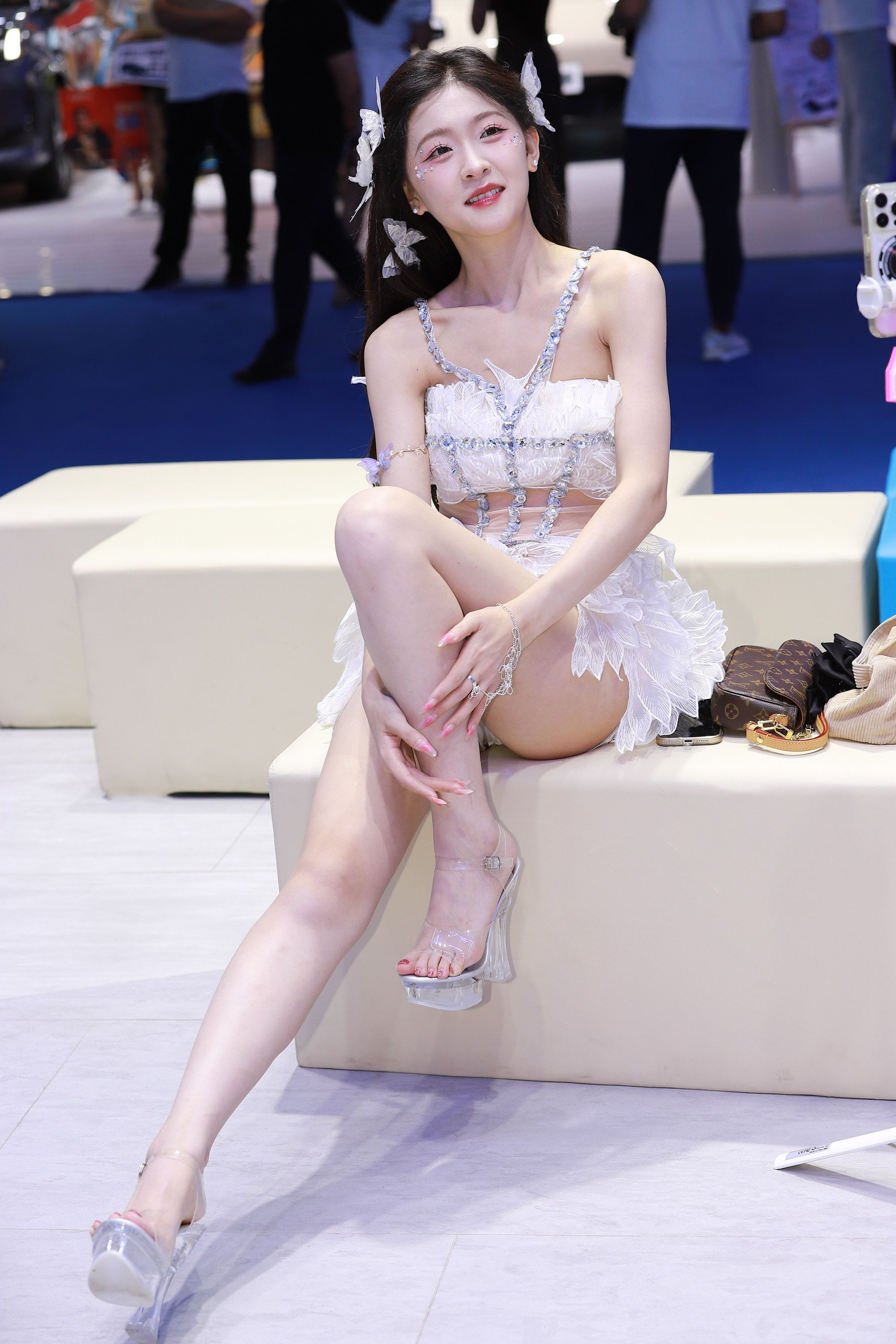 ★视频+套图★ J6869 清纯甜美网红 任绵绵-KHL.CC-快活林