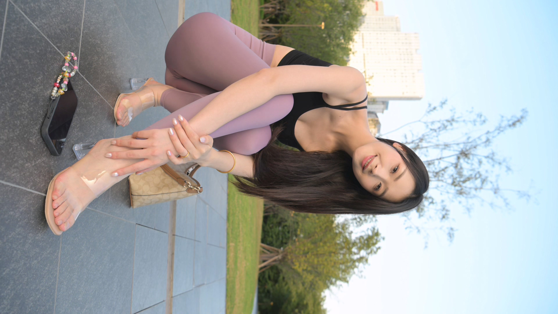 街拍鸭,魔镜街拍,街拍第一站,写真套图,街拍美女,街拍图片,街拍视频,街拍VIP,免费街拍