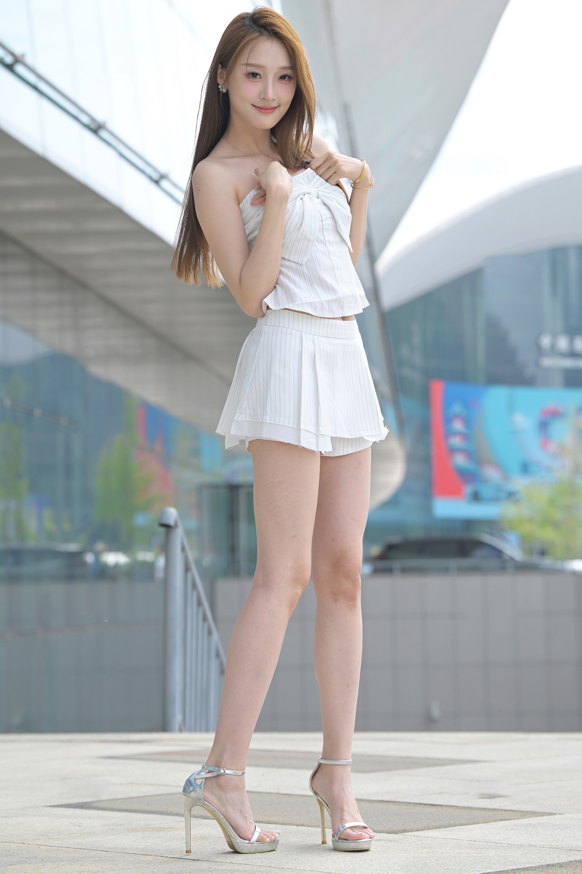 街拍鸭,魔镜街拍,街拍第一站,写真套图,街拍美女,街拍图片,街拍视频,街拍VIP,免费街拍