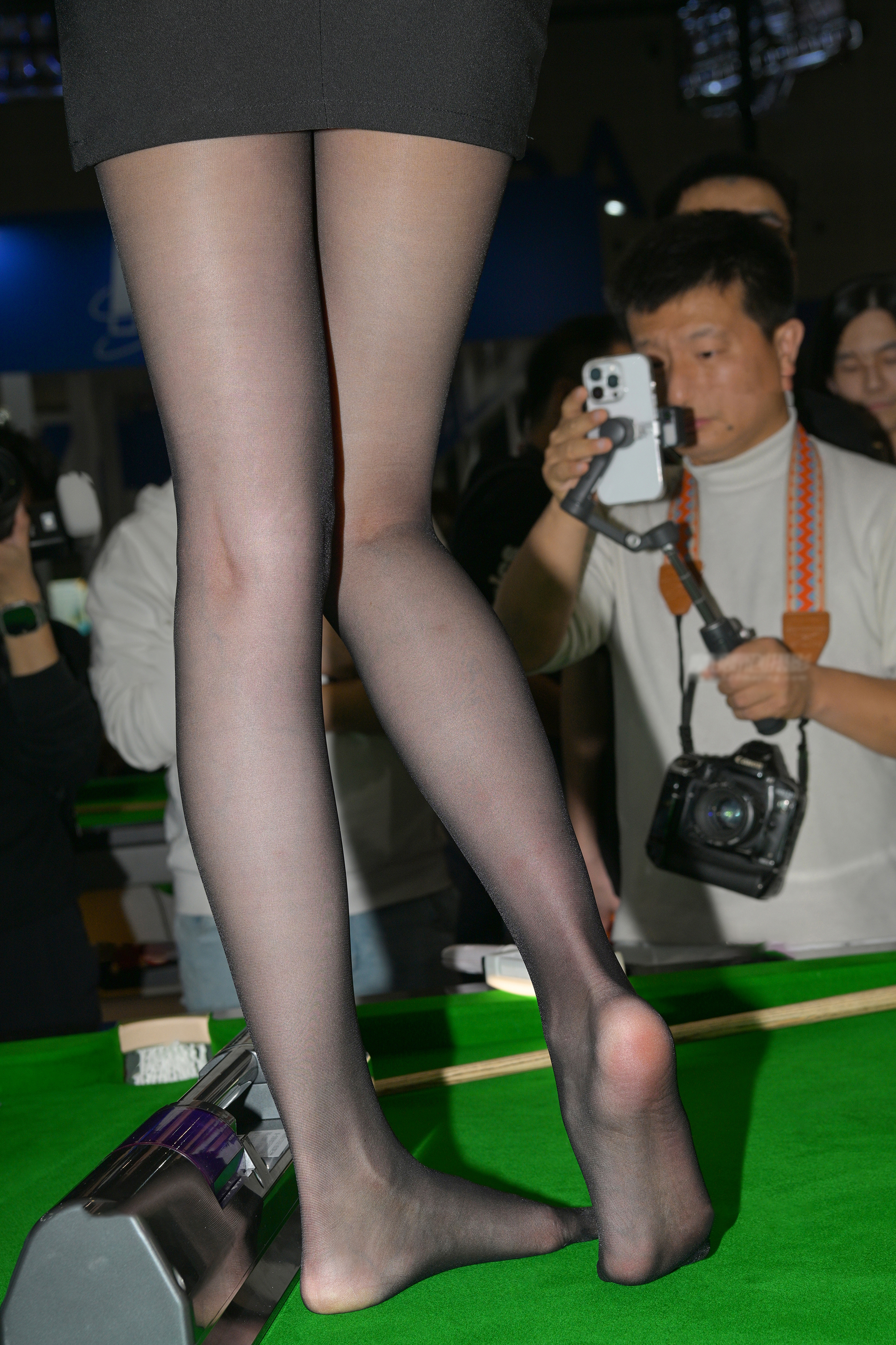 图片[4]-J6977 美腿黑丝小桂圆-KHL.CC-快活林-魔镜模拍写真资源下载