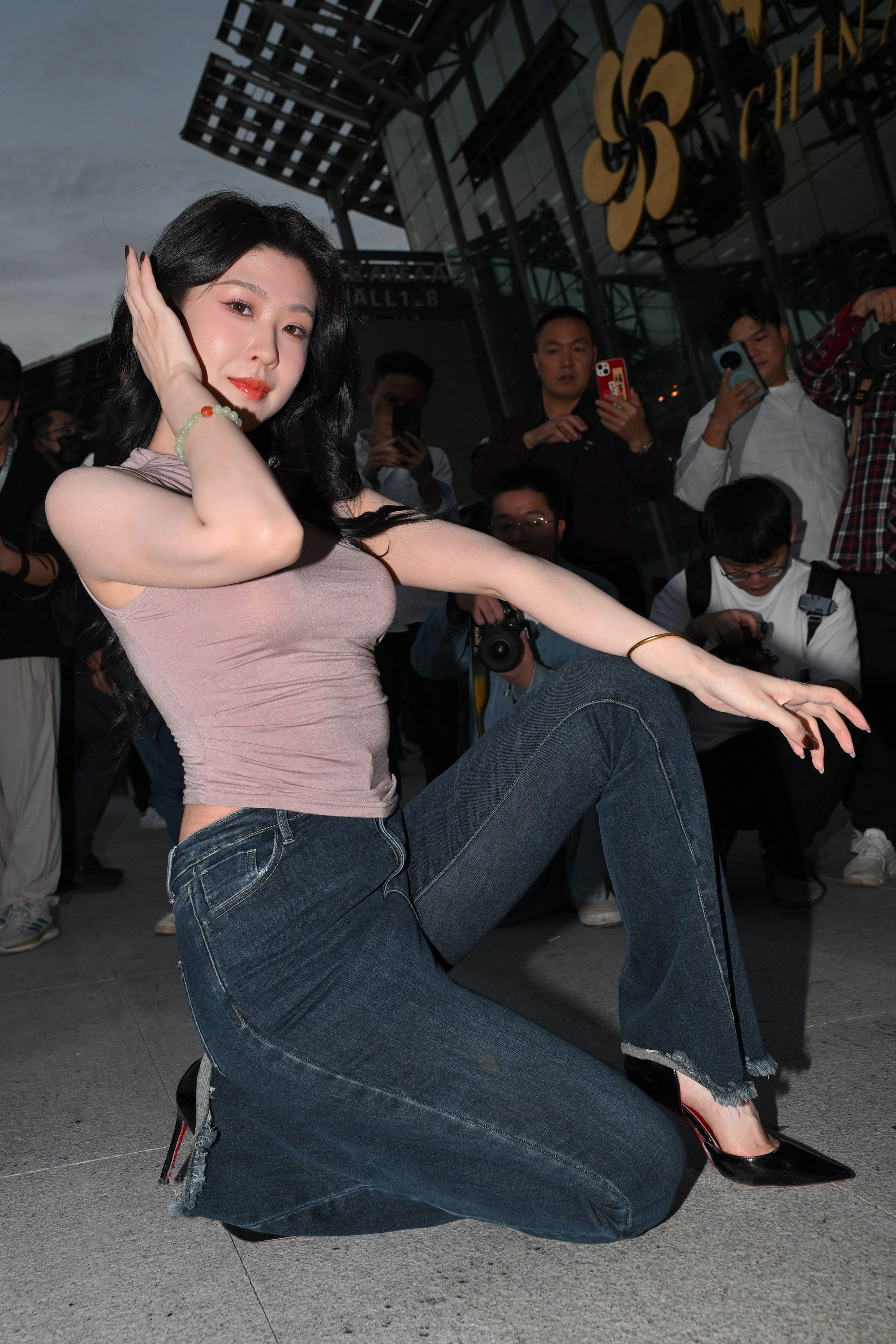 图片[3]-J7109 丰腴柔情的紧身牛仔裤-弦子-KHL.CC-快活林-魔镜模拍写真资源下载