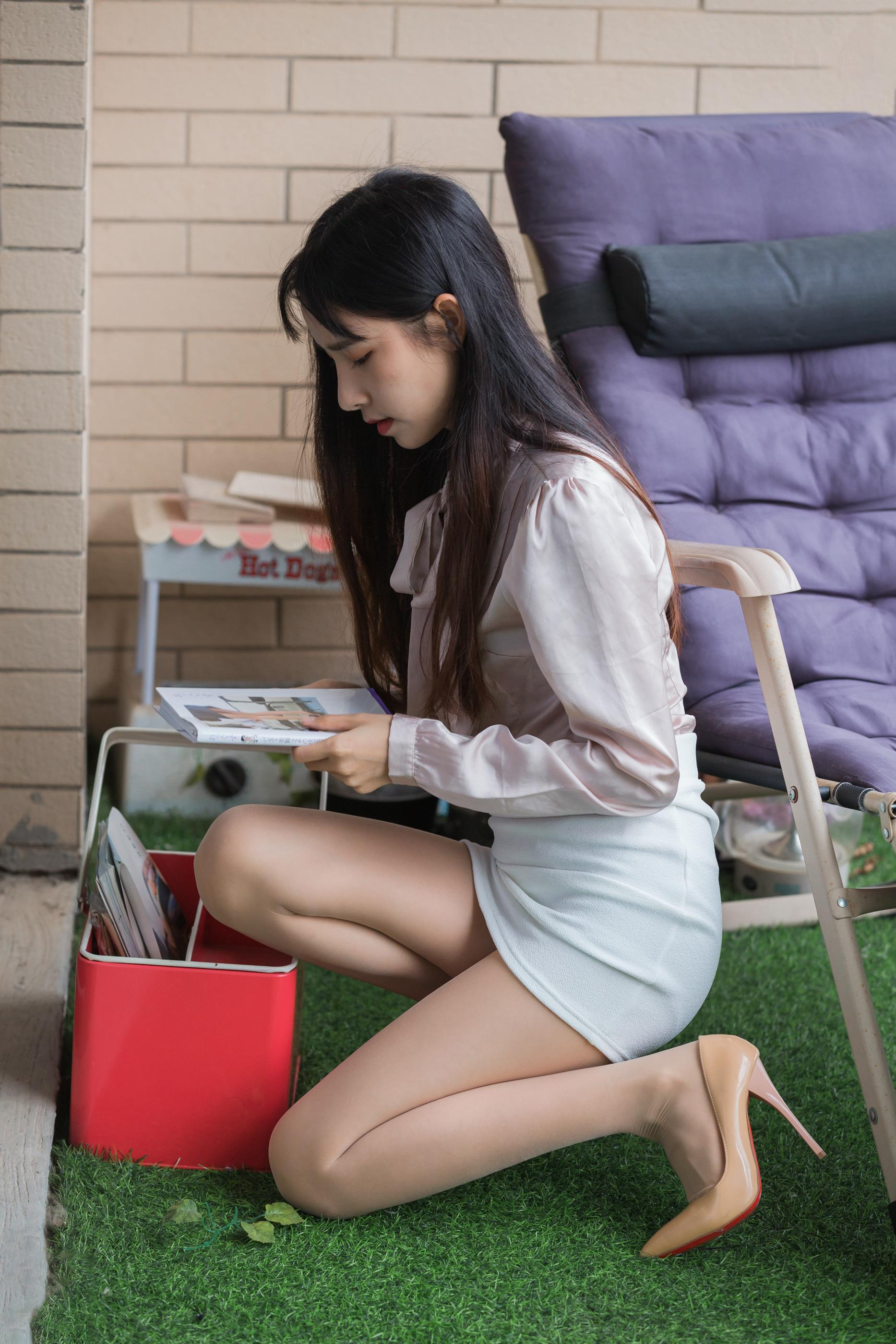 图片[18]-D0746 爱看书的女同事 小美-KHL.CC-快活林-魔镜模拍写真资源下载