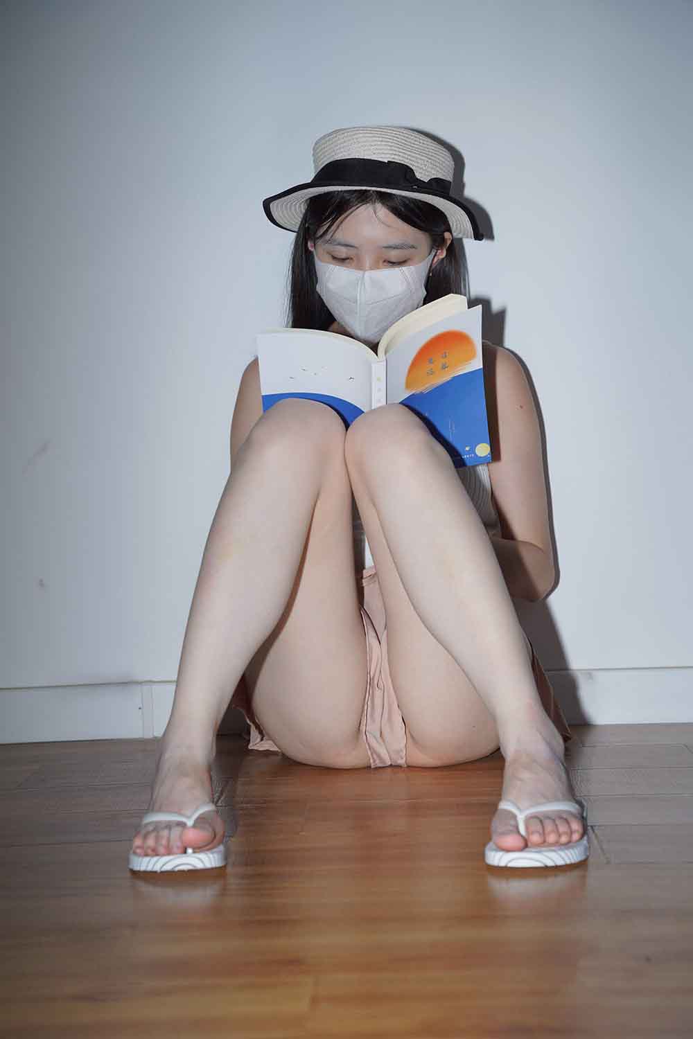 【M7738】清秀女孩的反差面【视频】-街拍鸭