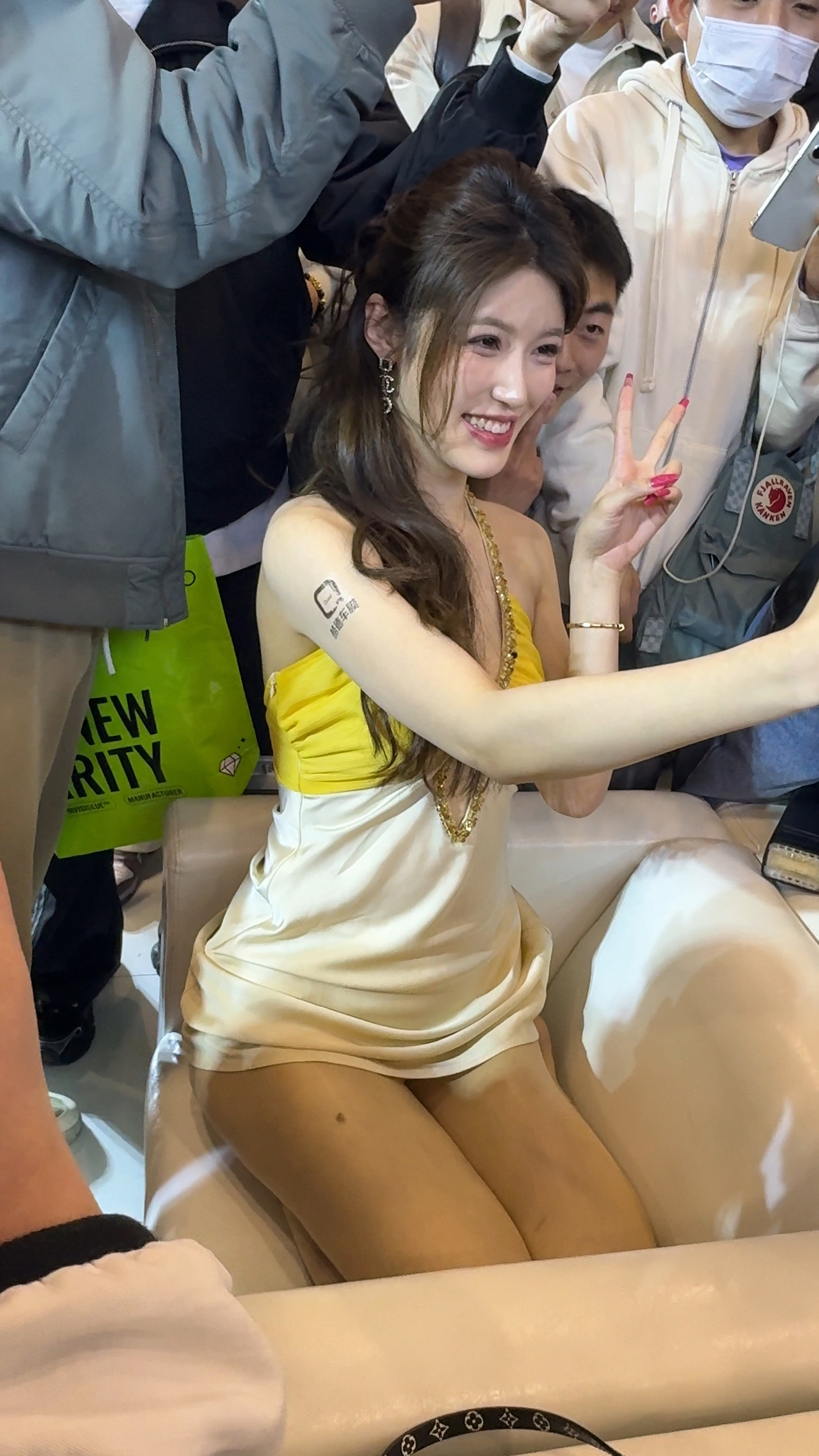 图片[10]-J7142 GT乌苏短裙丝袜-KHL.CC-快活林-魔镜模拍写真资源下载